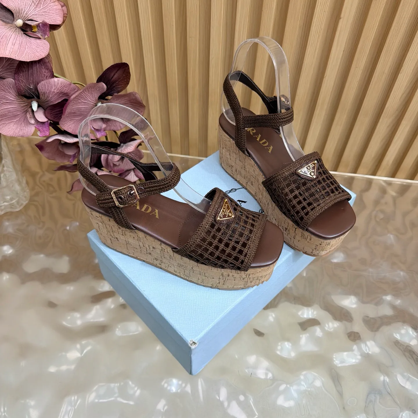 Босоножки Женские Prada 18170308