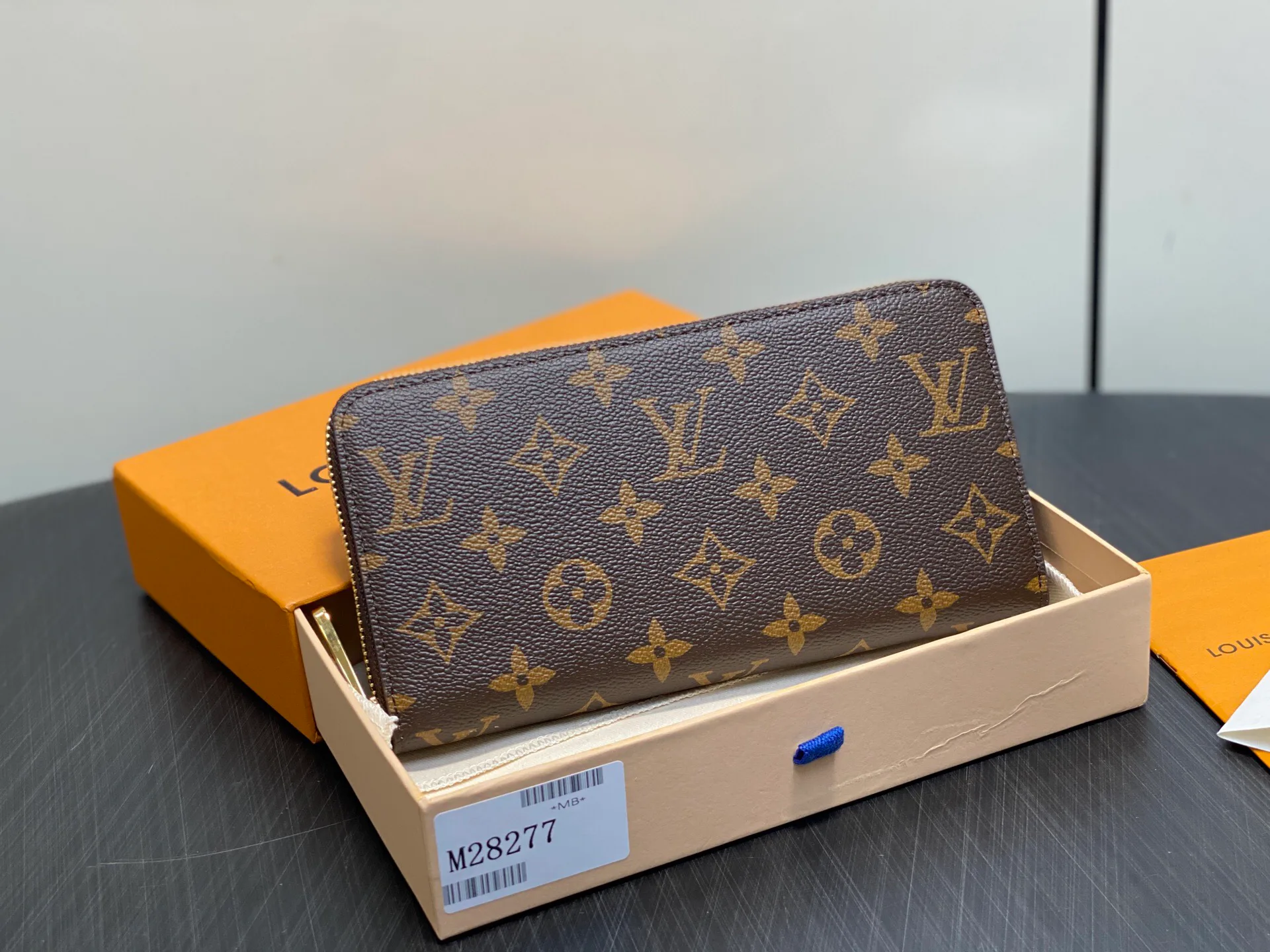 Классические Сумки Женские Louis Vuitton 12173474