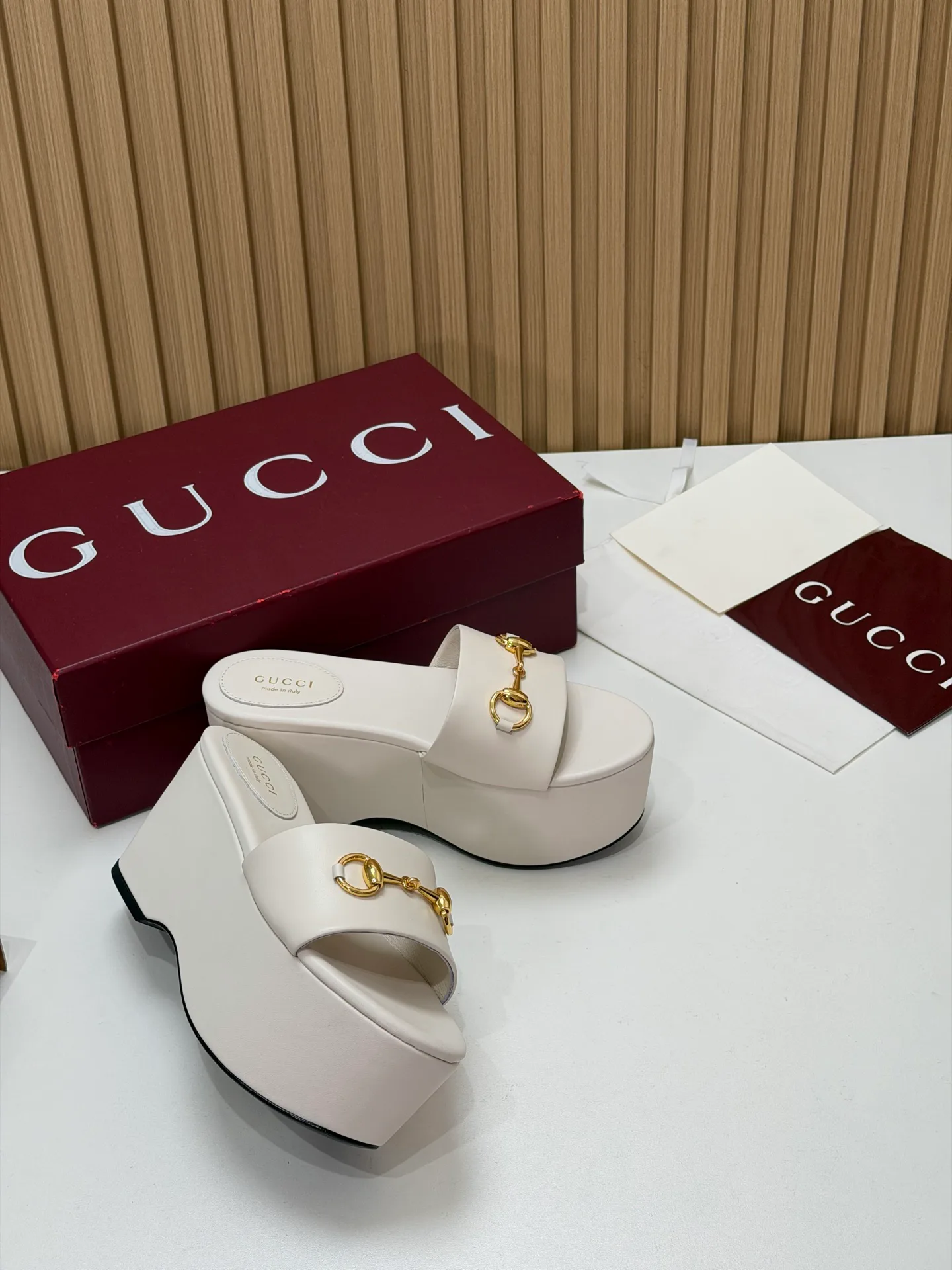 Босоножки Женские Gucci 17631678