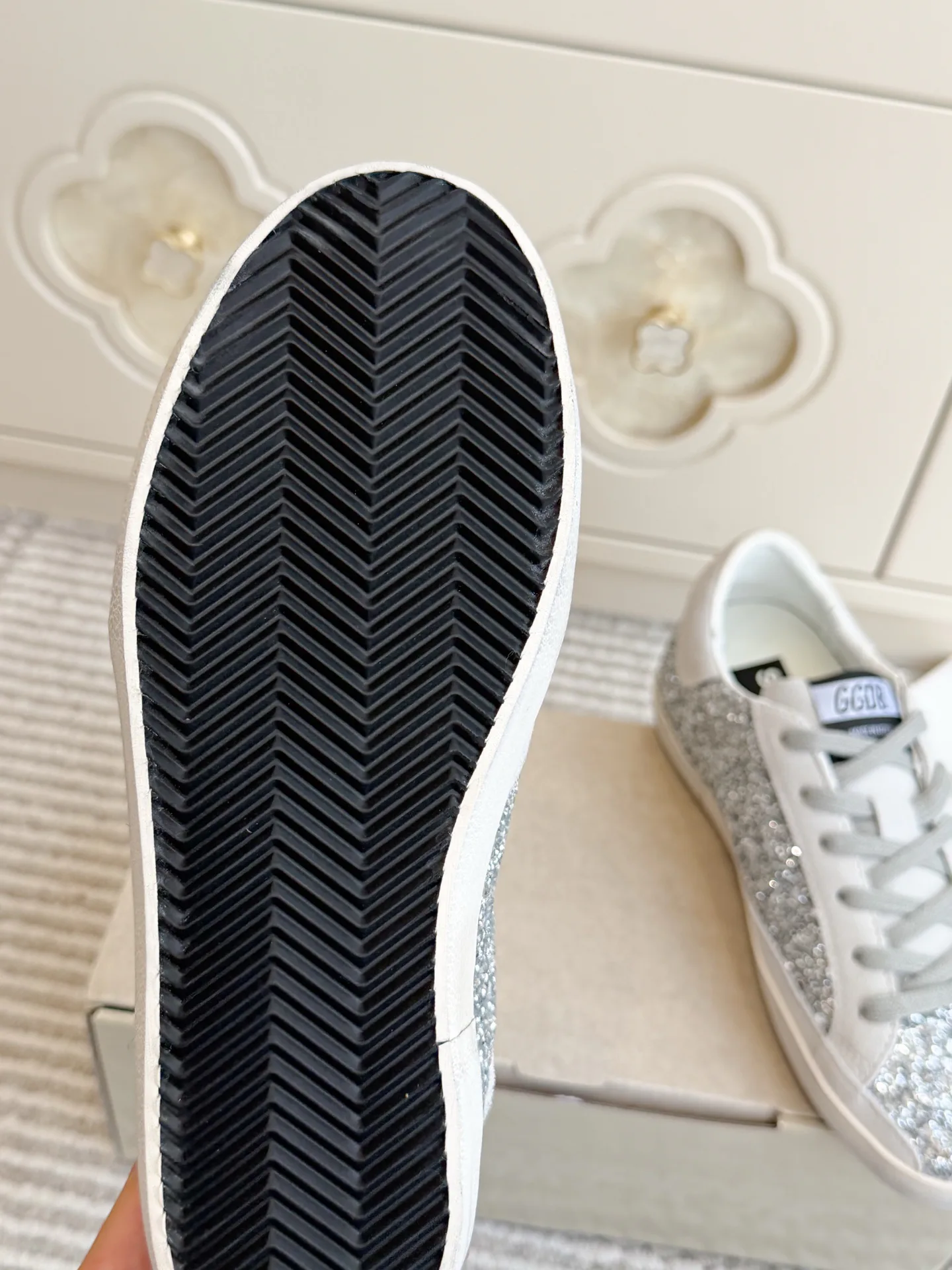 Кроссовки Женские Golden Goose 18737586