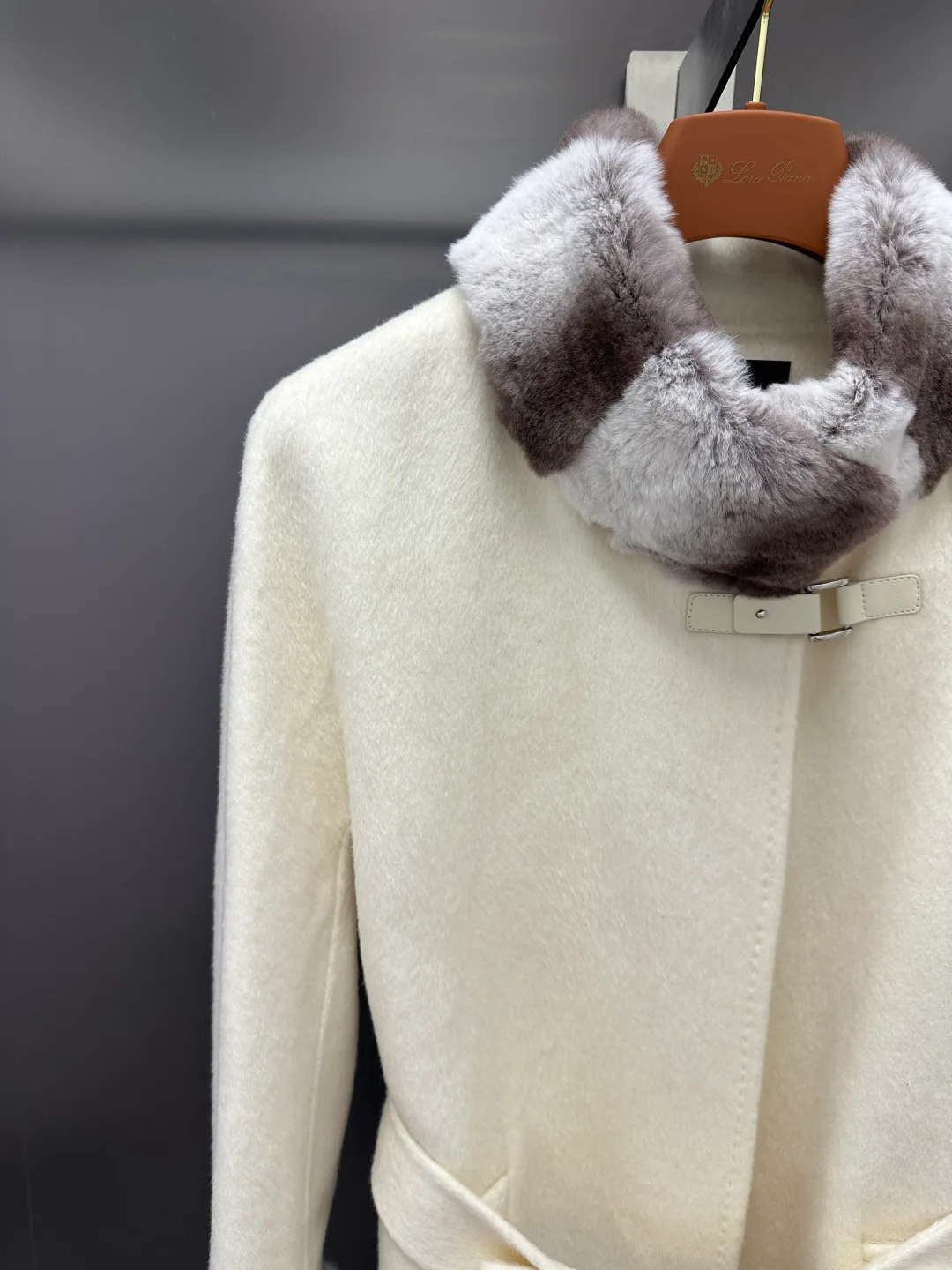Пальто Женские Loro Piana 18226714