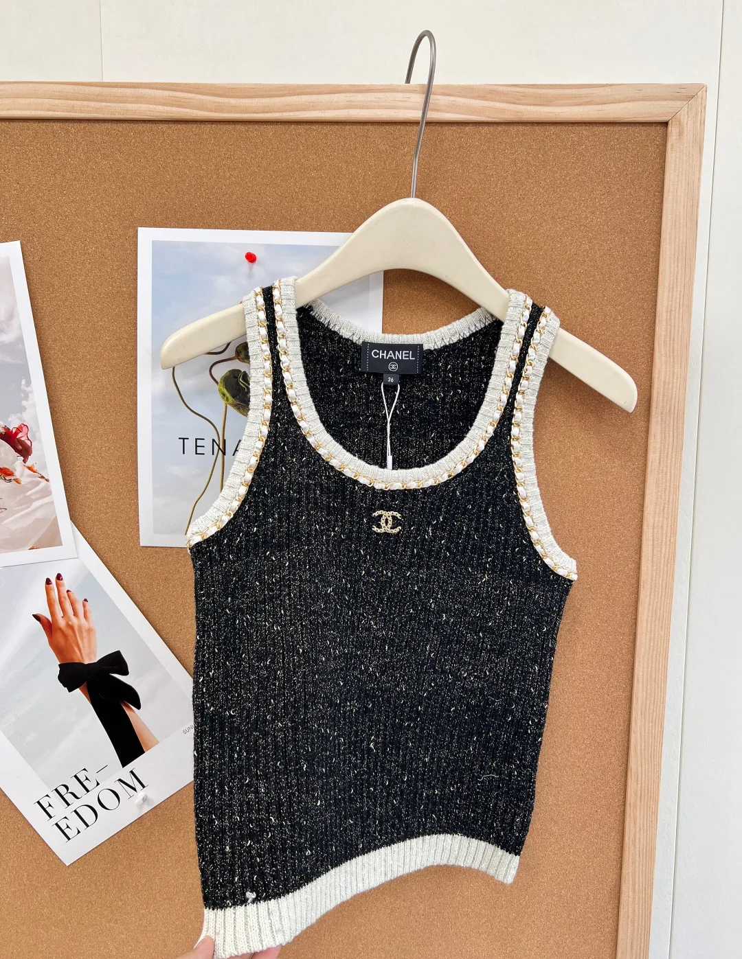 Жилеты Женские Chanel 11409510