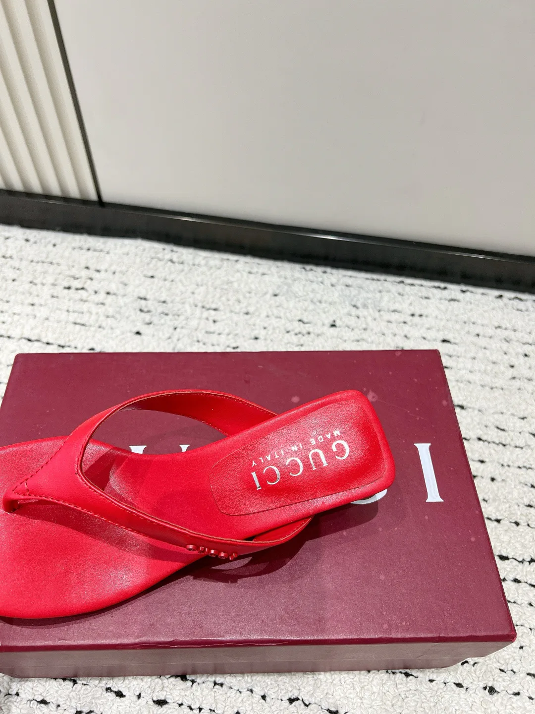 Шлепанцы Женские Gucci 17637845