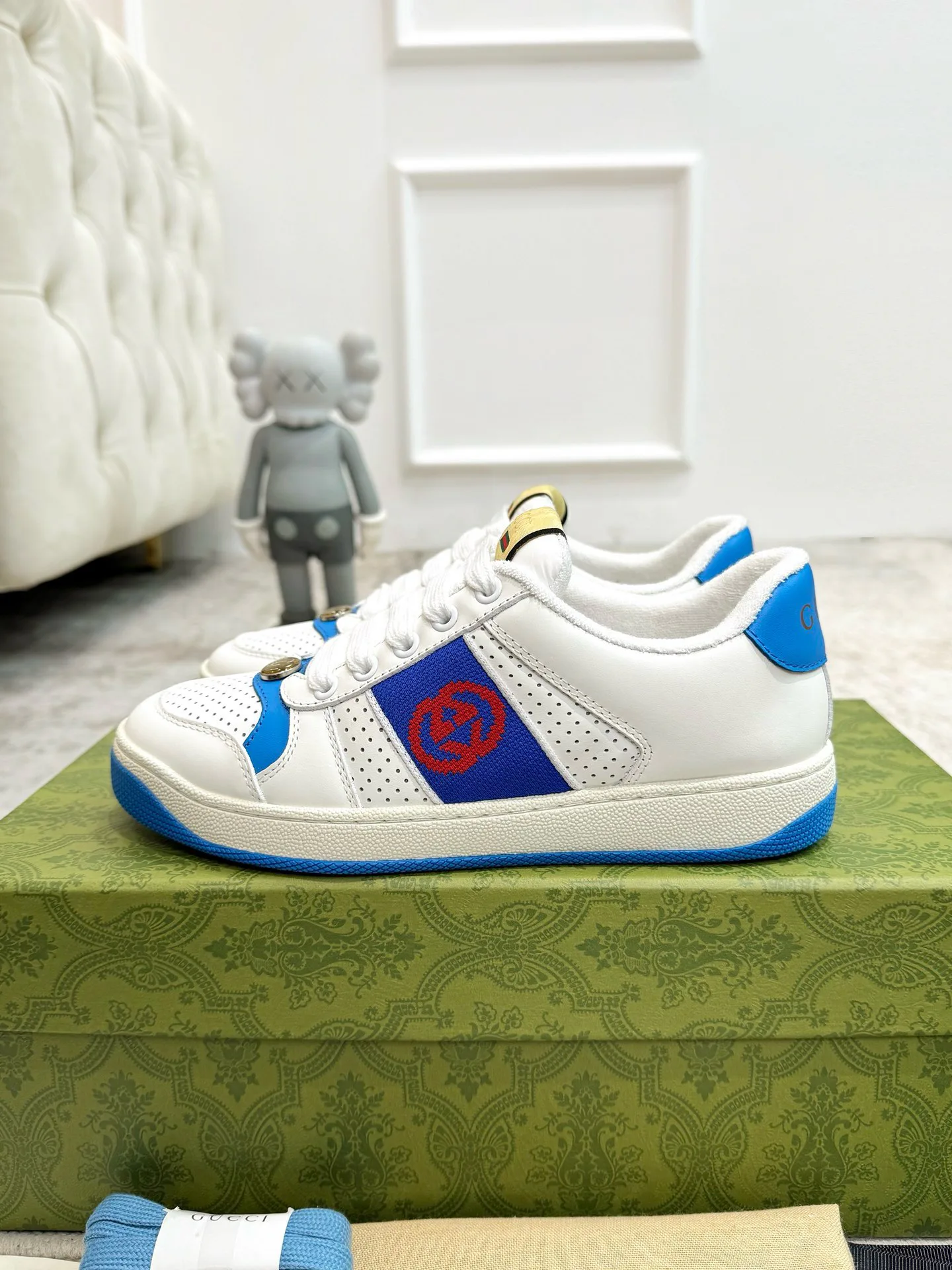 Кроссовки Женские Gucci 944969