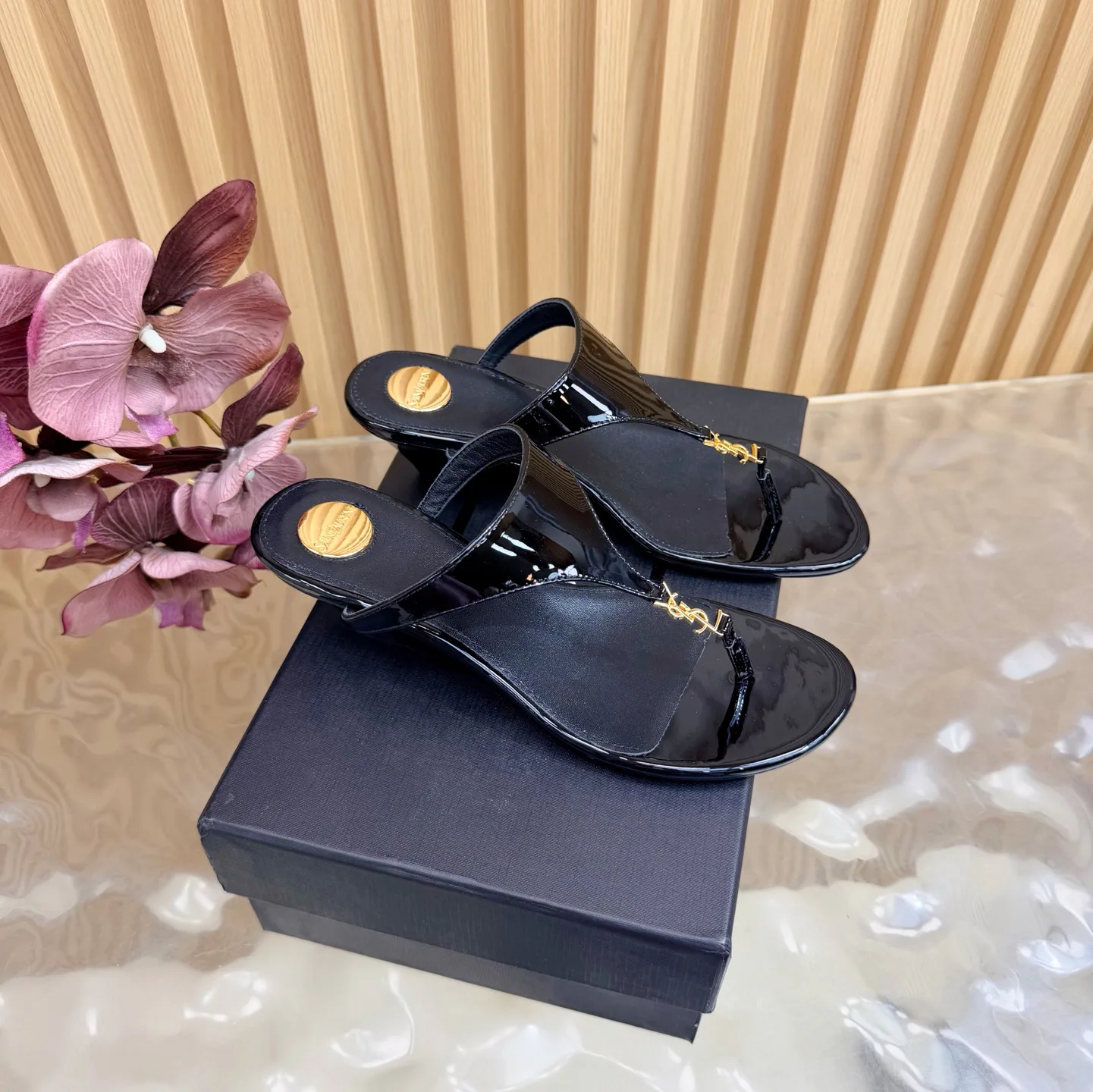 Сандалии Женские Saint Laurent 11660212