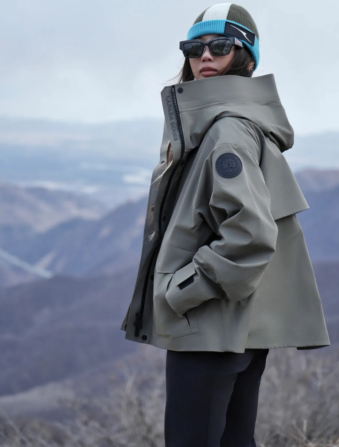 Куртки И Пуховики Женские Canada Goose 18132014