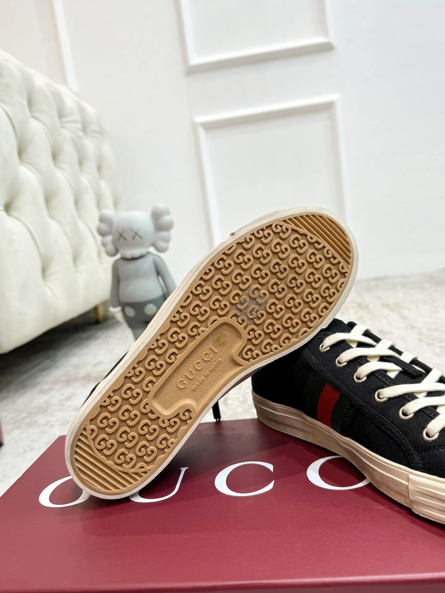 Кроссовки Женские Gucci 18139048