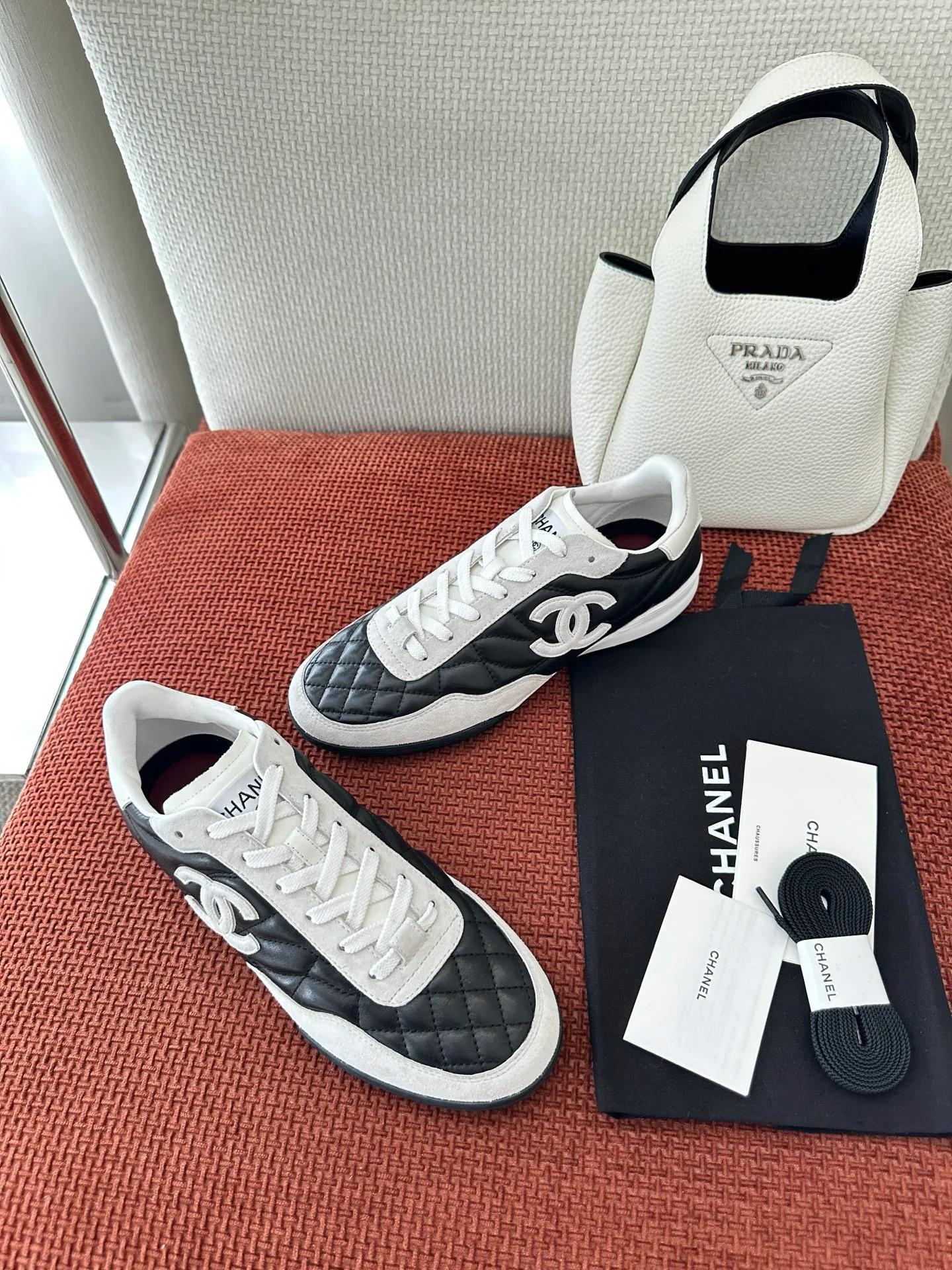 Кроссовки Женские Chanel 13235473