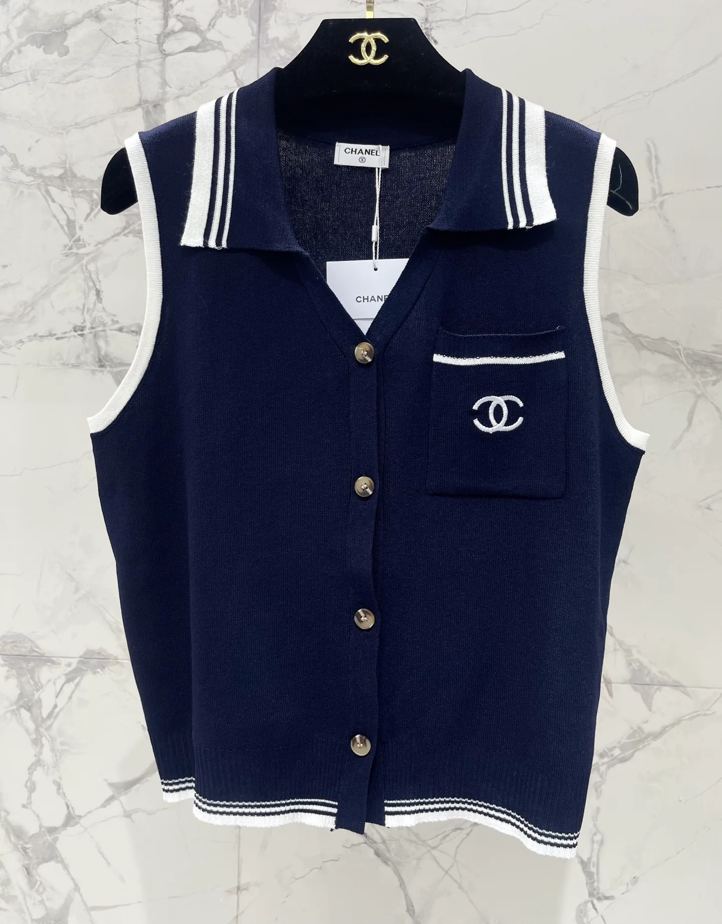Жилеты Женские Chanel 16969975
