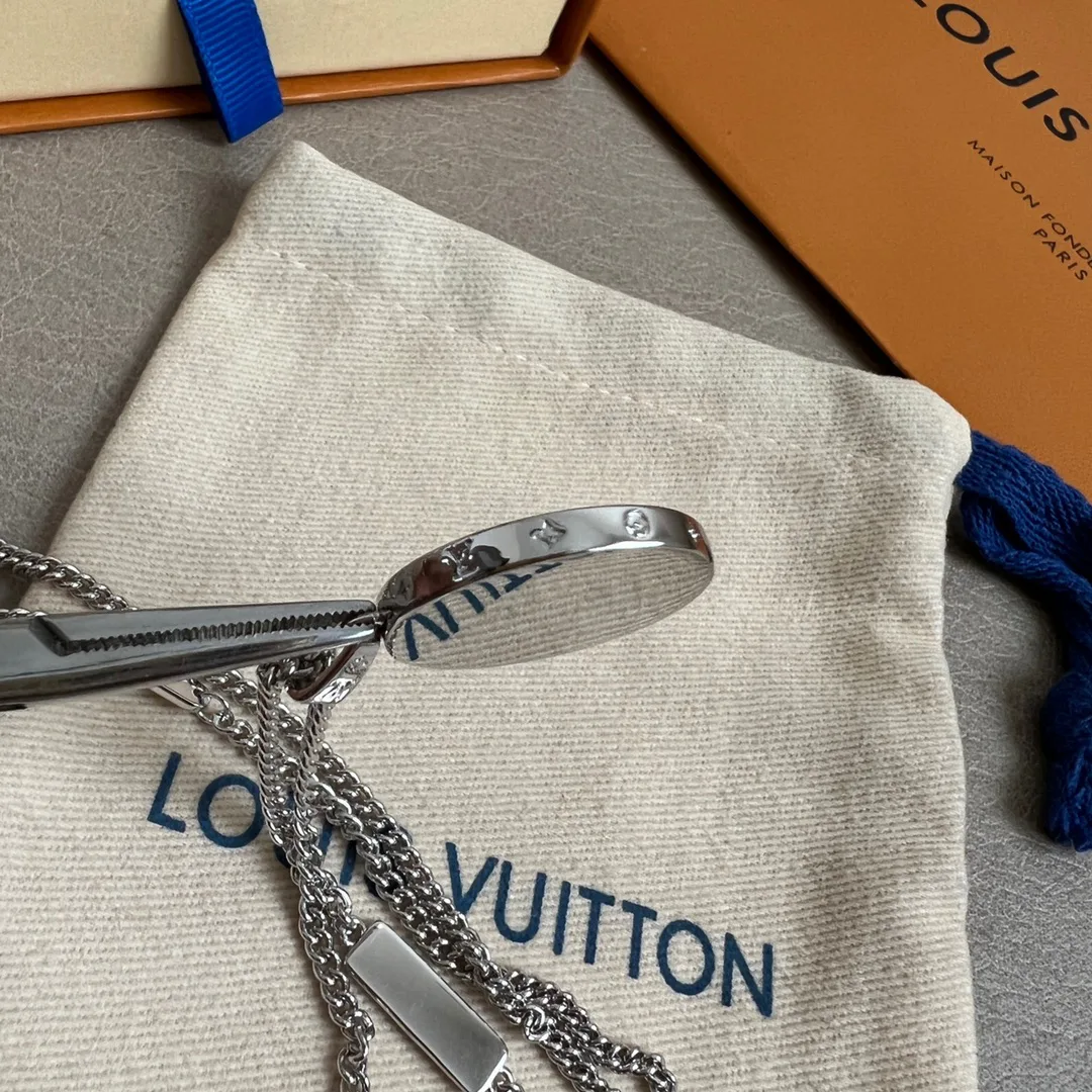 Бижутерия Louis Vuitton 99332