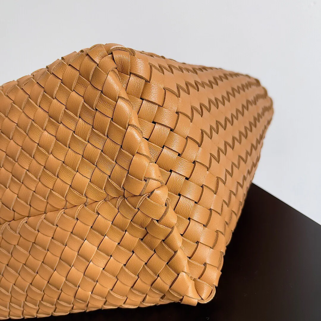 Классические Сумки Женские Bottega Veneta 11387797