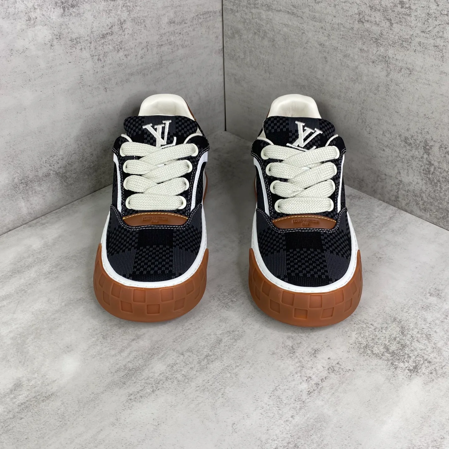 Кроссовки Женские Louis Vuitton 11517932