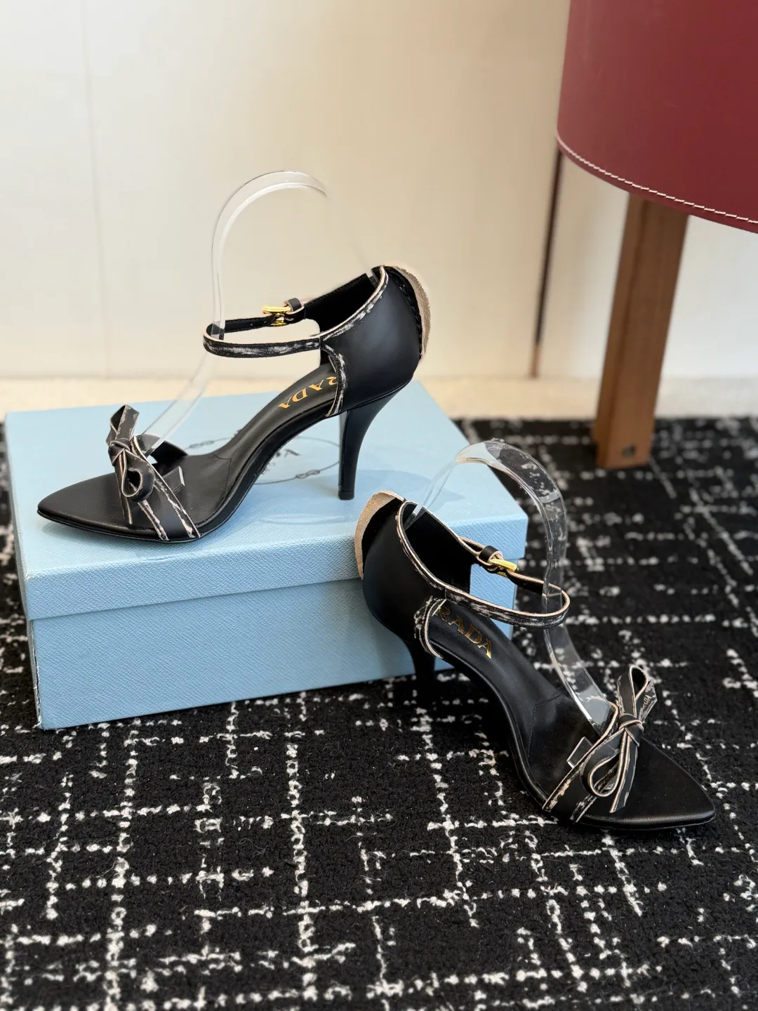 Босоножки Женские Prada 11306093