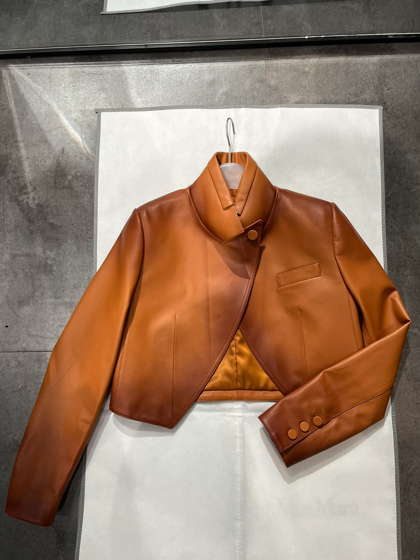 Кожаные Куртки И Дублёнки Мужские Fendi 10088536