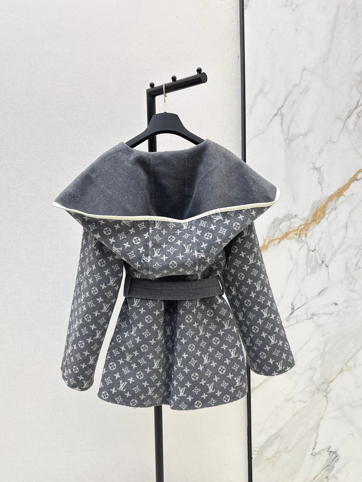 Пальто Женские Louis Vuitton 669812