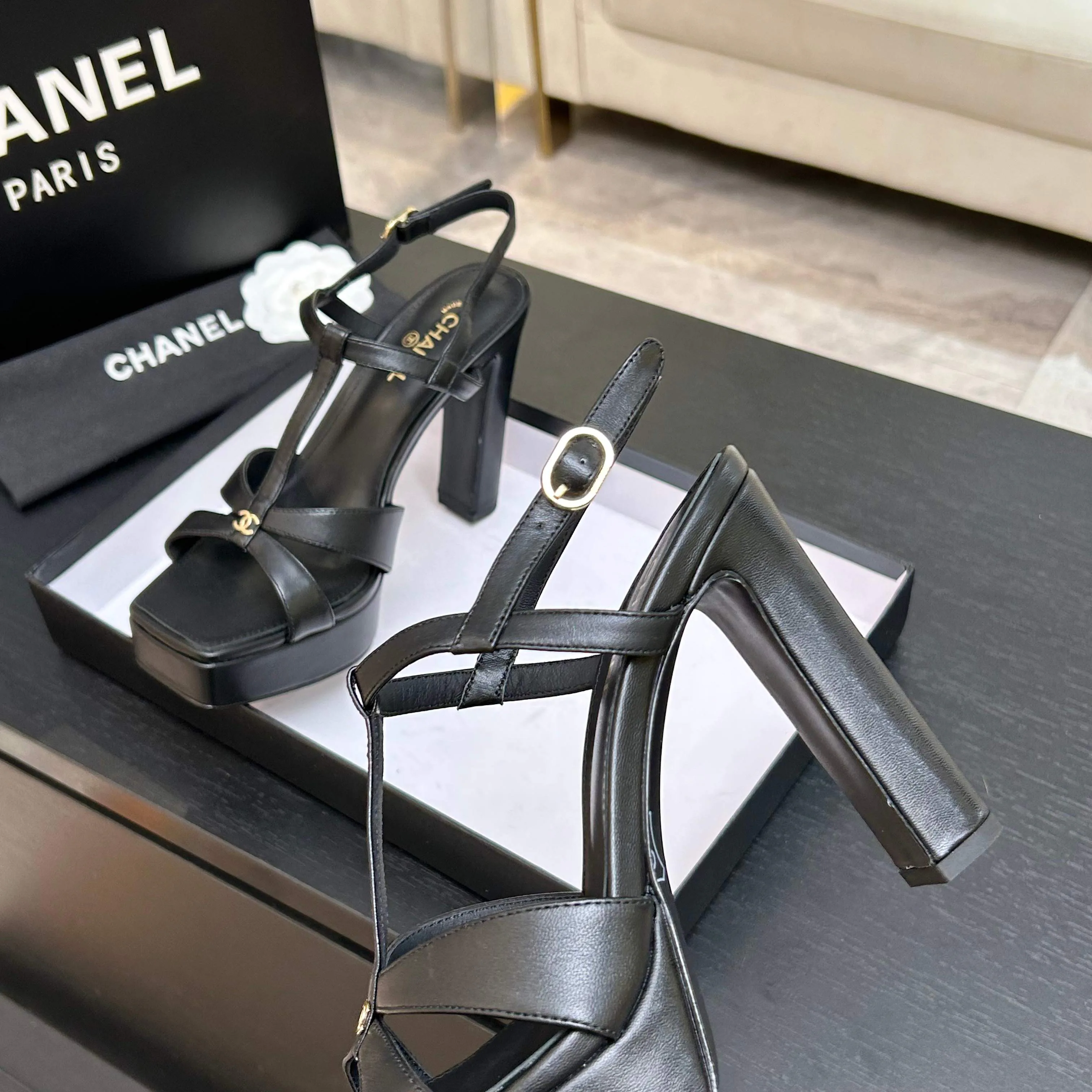 Босоножки Женские Chanel 12807397