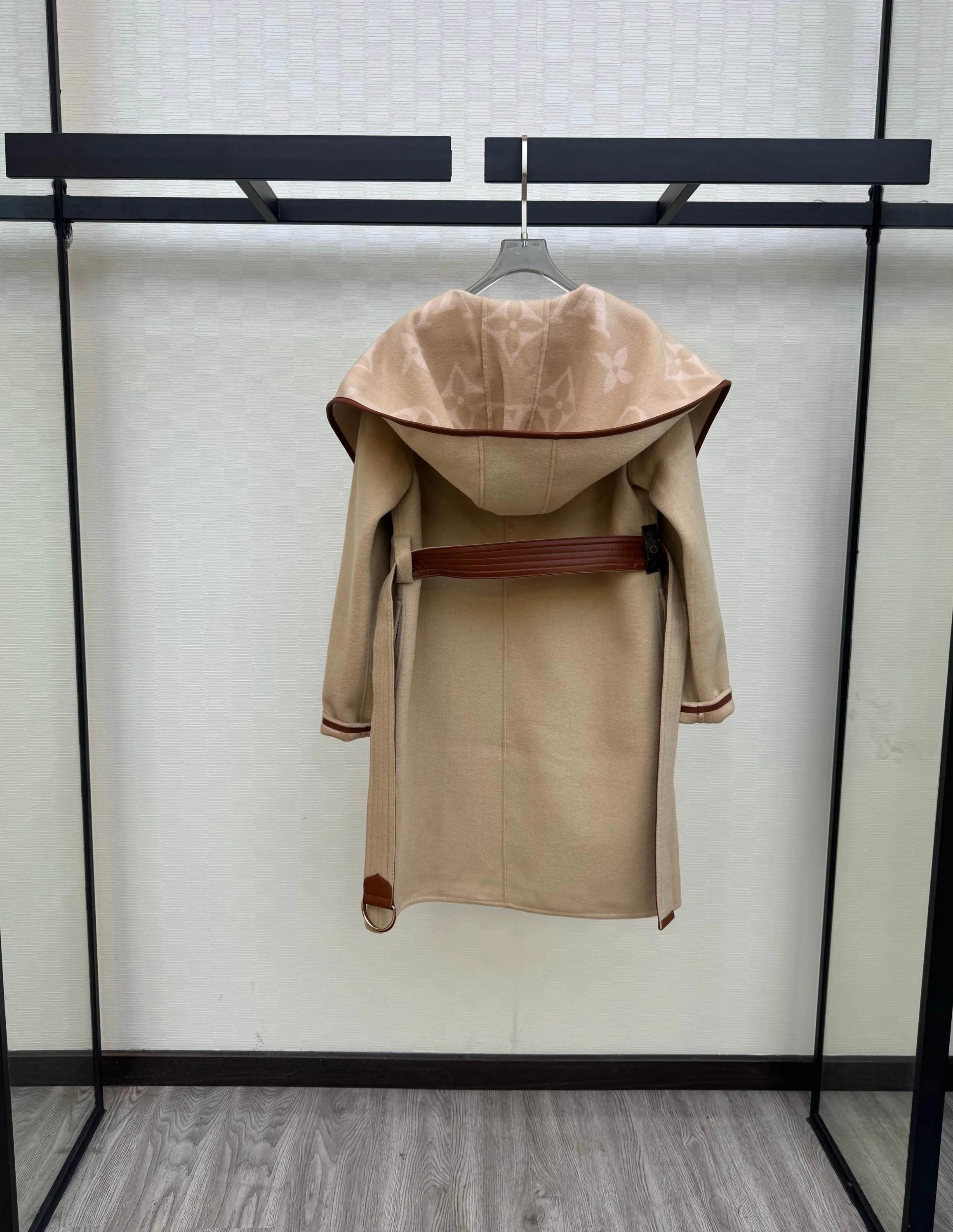 Пальто Женские Louis Vuitton 19800398