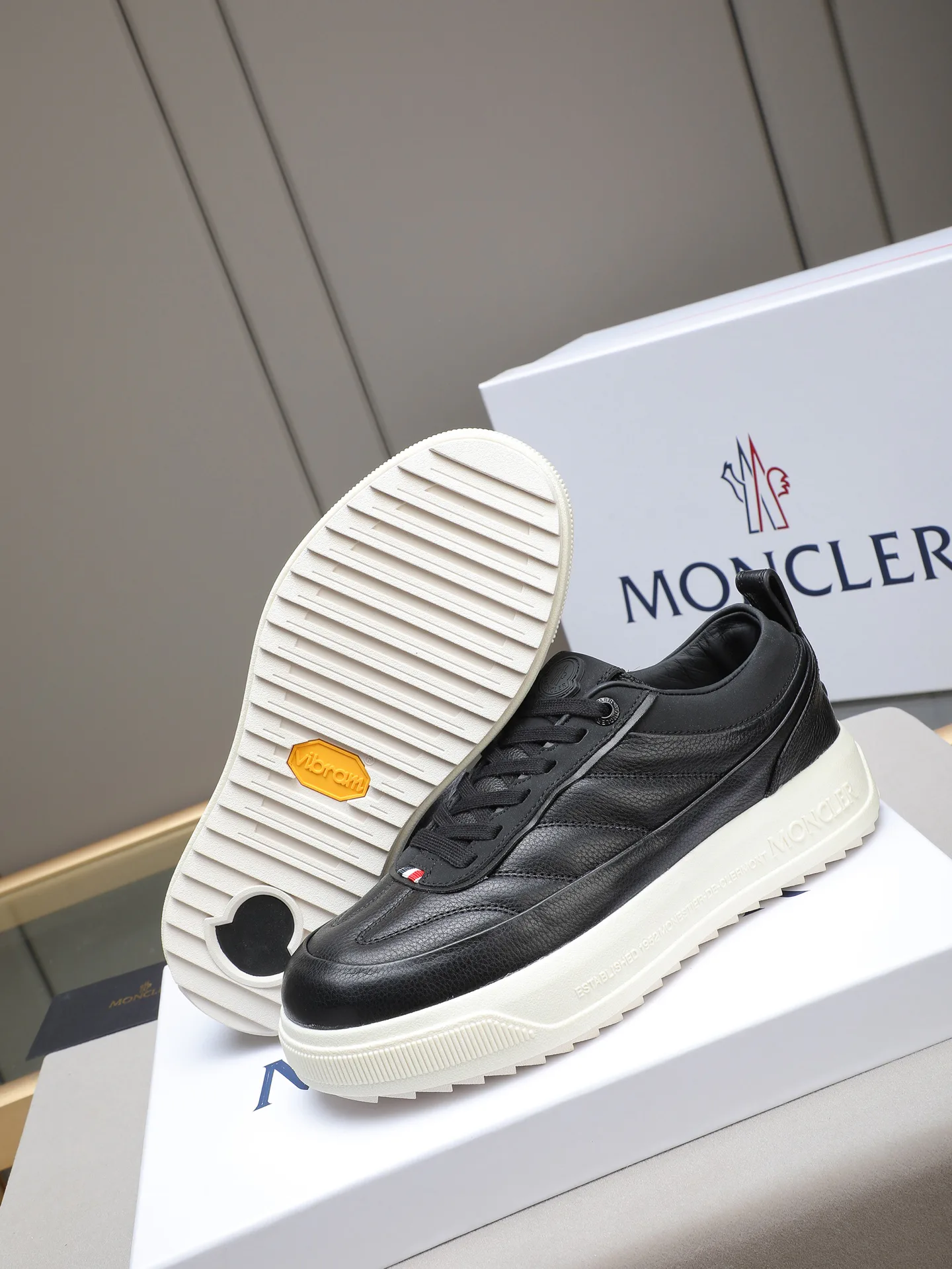 Кроссовки Мужские Moncler 11490474