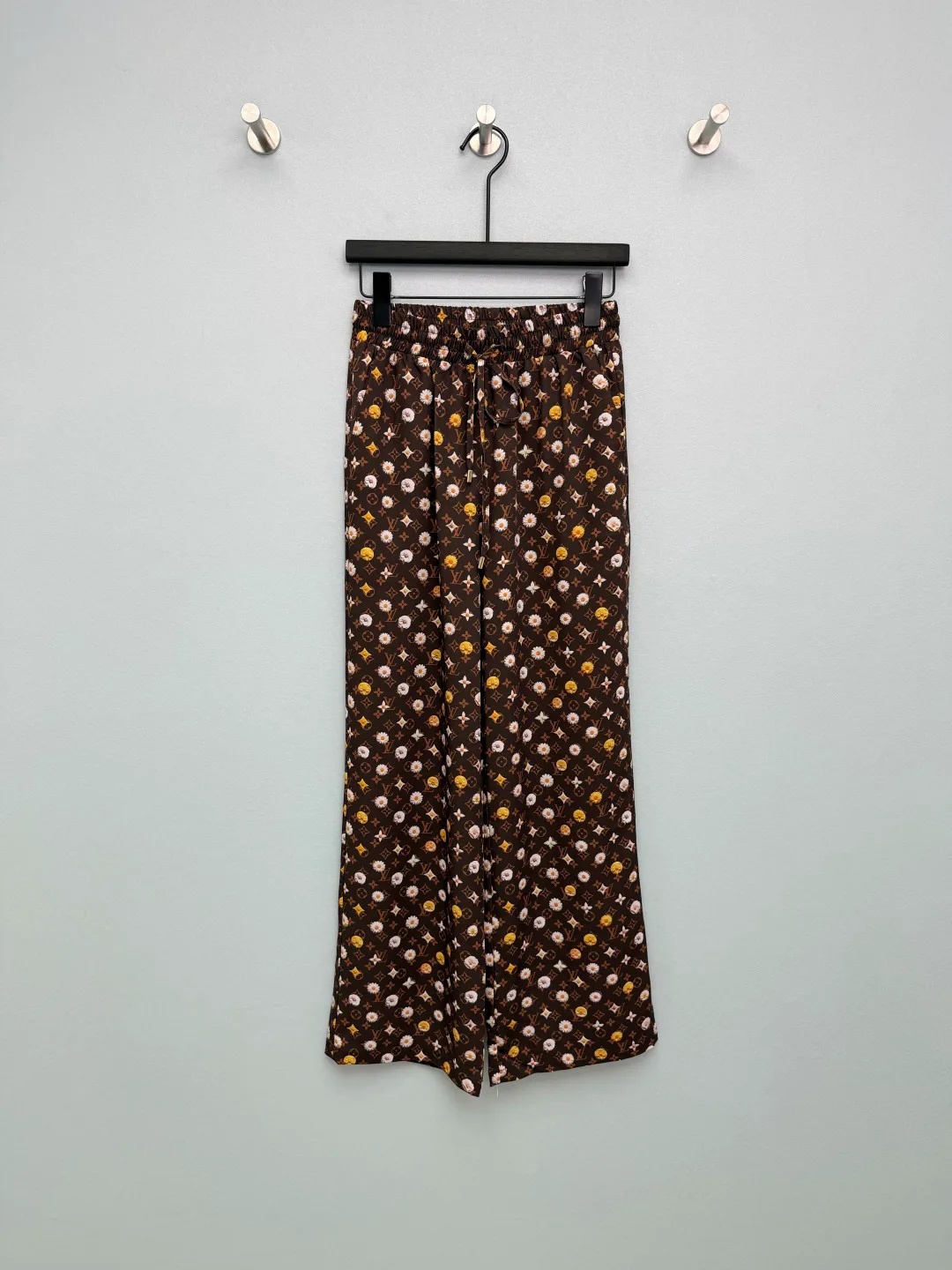 Брюки Женские Louis Vuitton 11873470