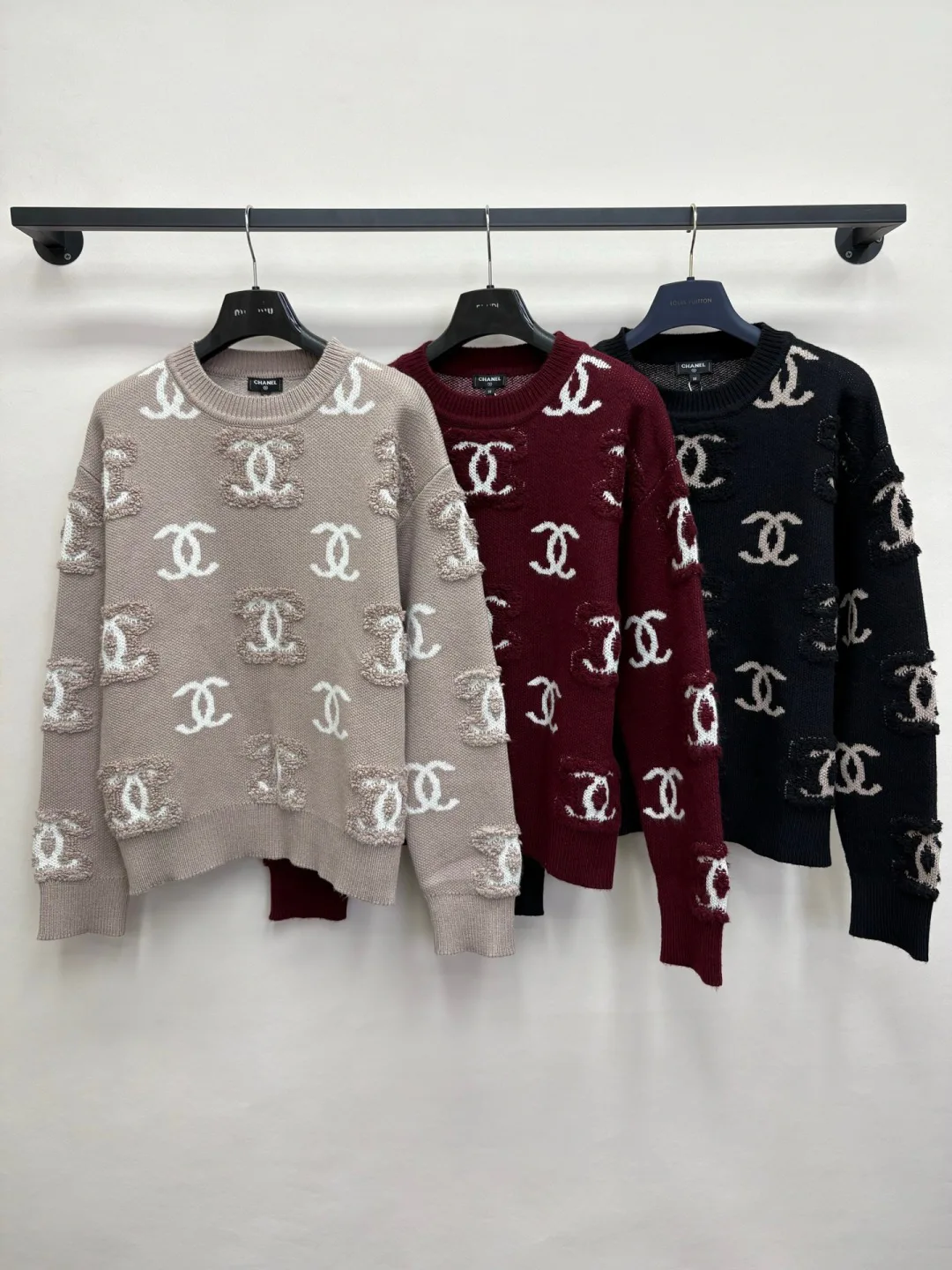 Джемперы И Свитеры Женские Chanel 17696329