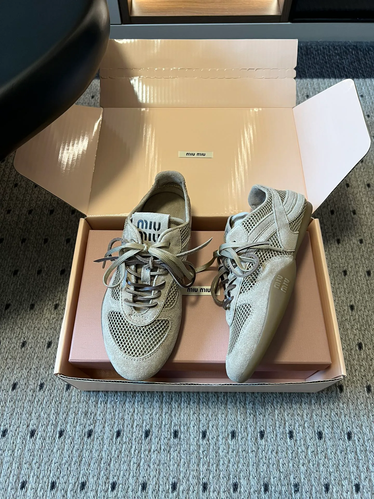 Кроссовки Женские Miu Miu 11755007