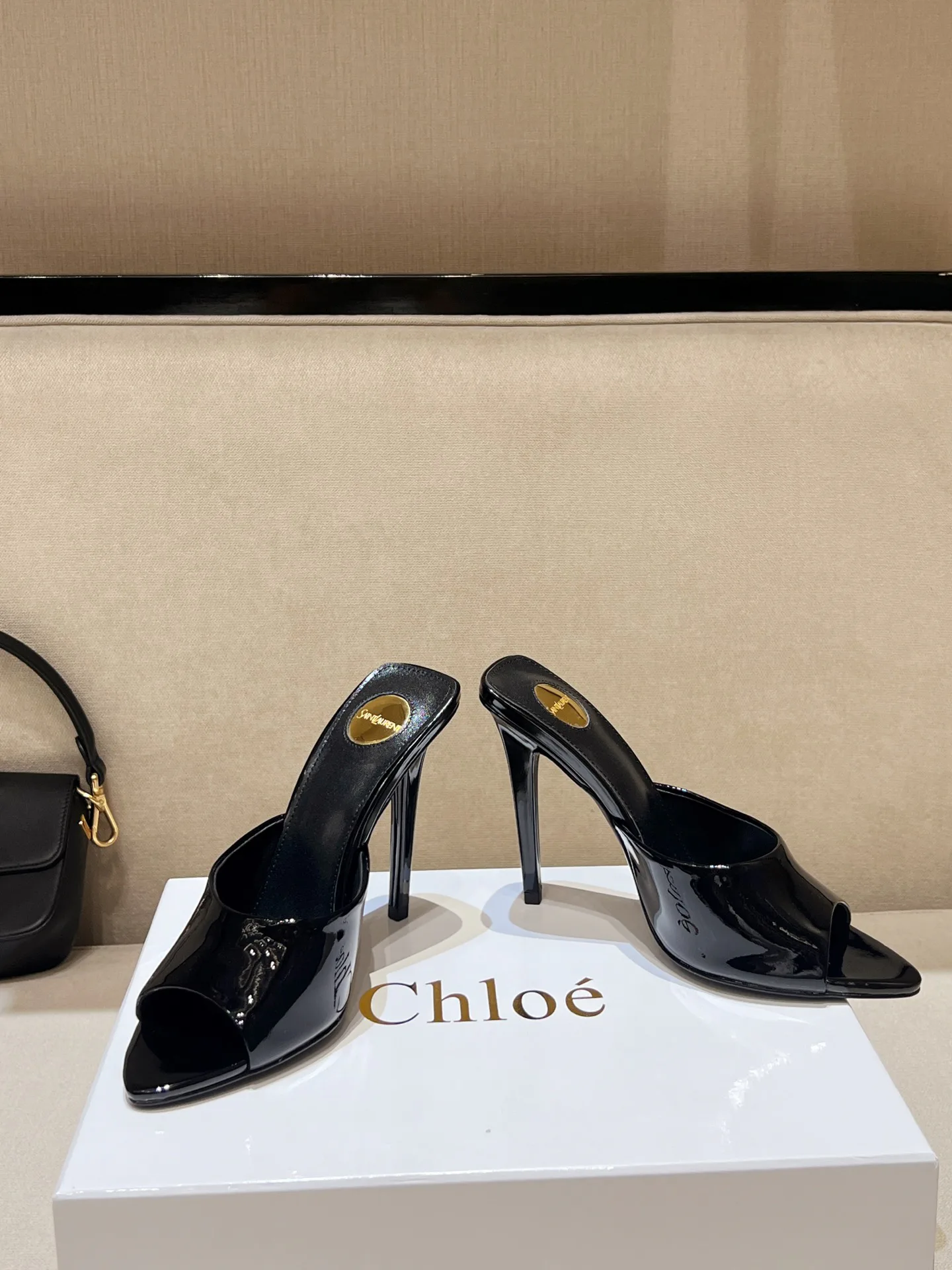 Босоножки Женские Saint Laurent 25823