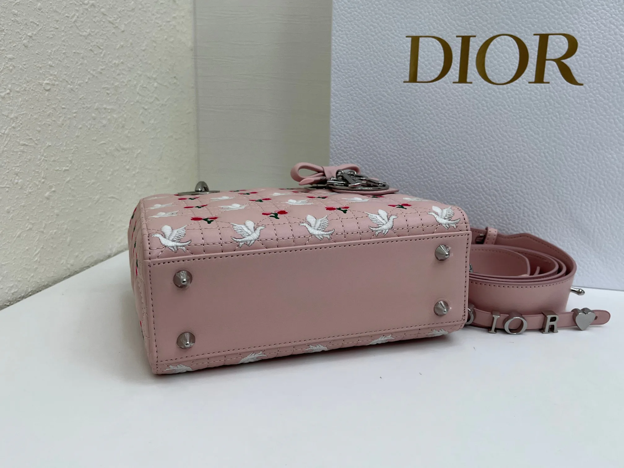 Классические Сумки Женские Christian Dior 17407068