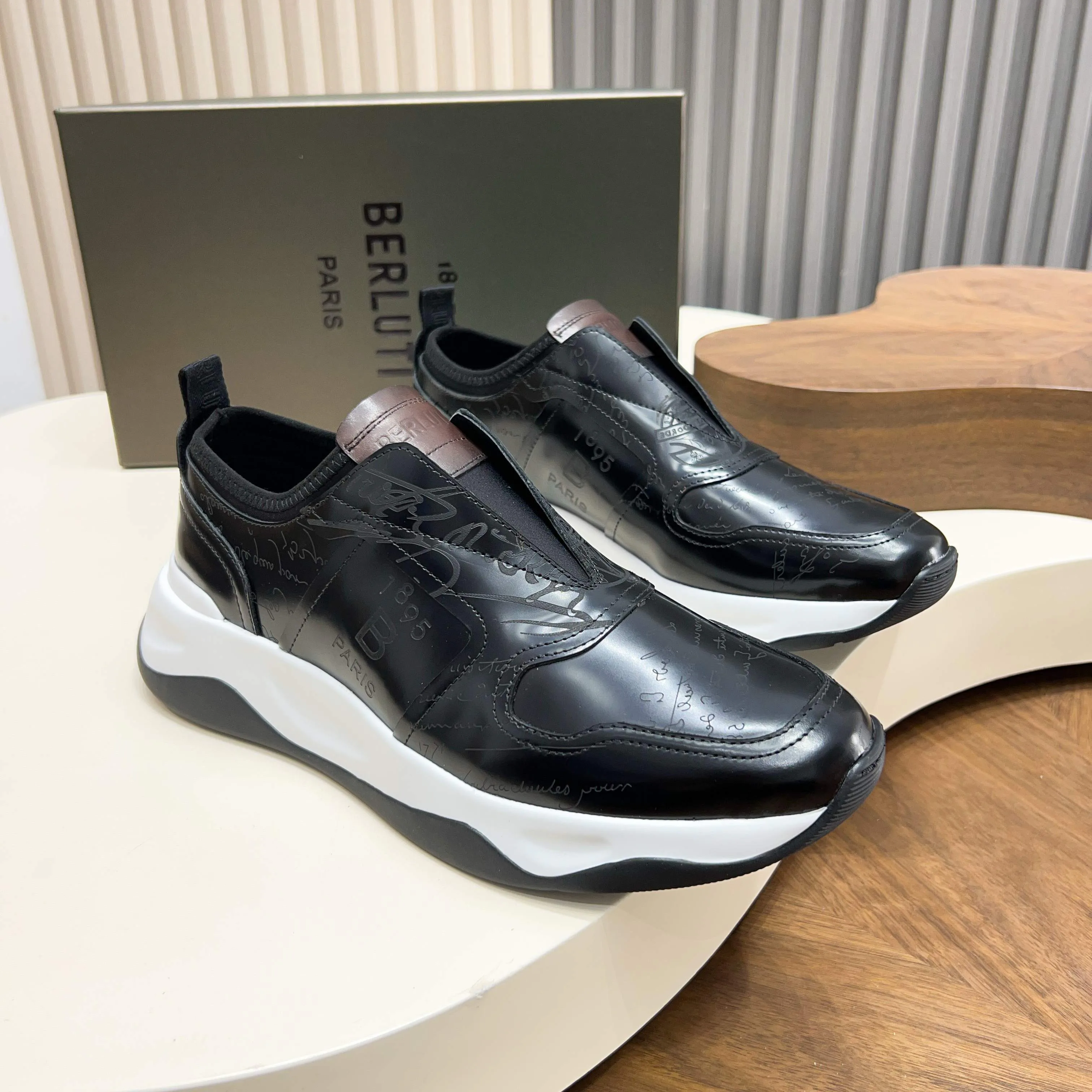 Кроссовки Мужские Berluti 18890245