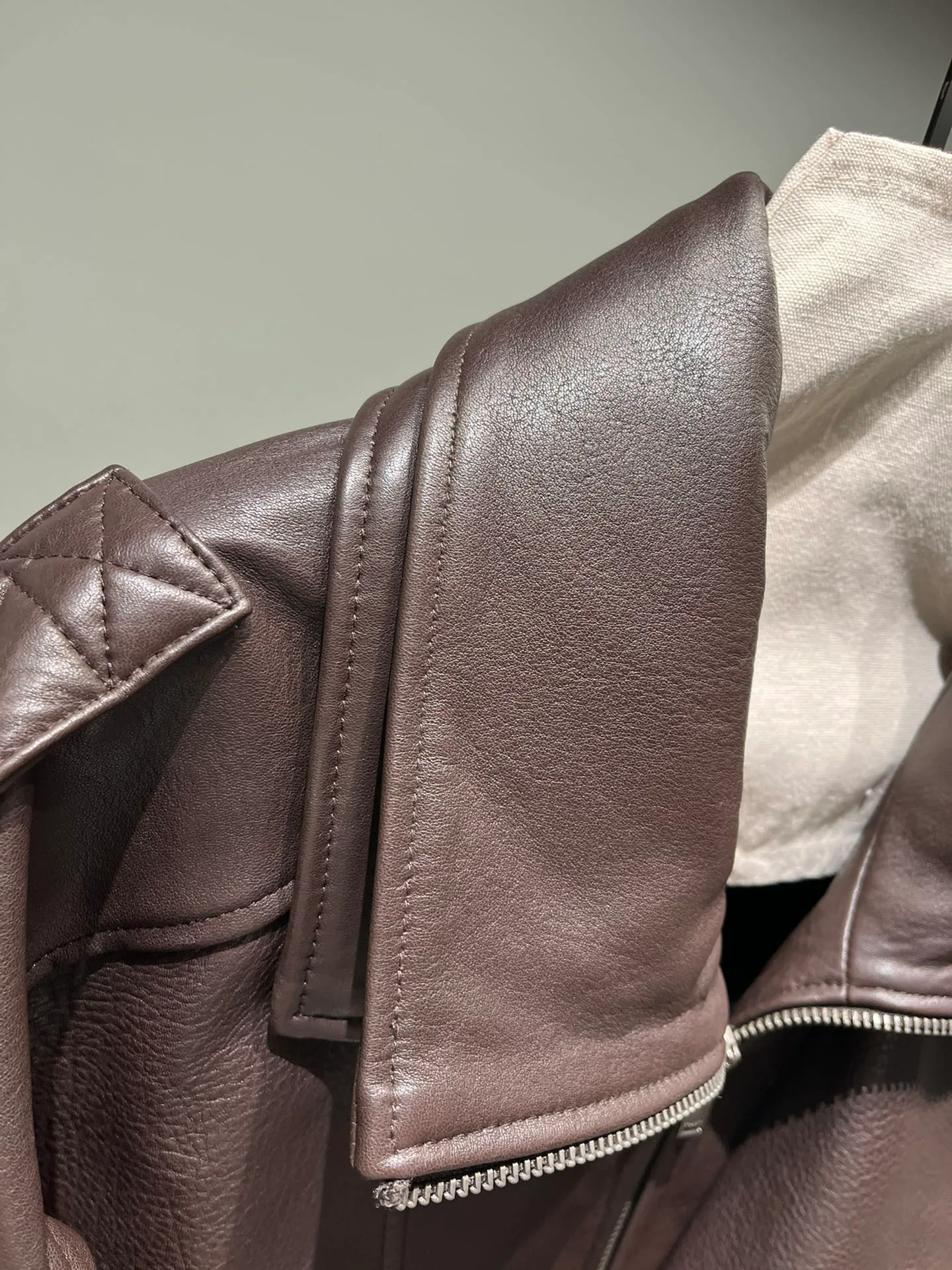 Кожаные Куртки И Дублёнки Мужские Saint Laurent 11485706