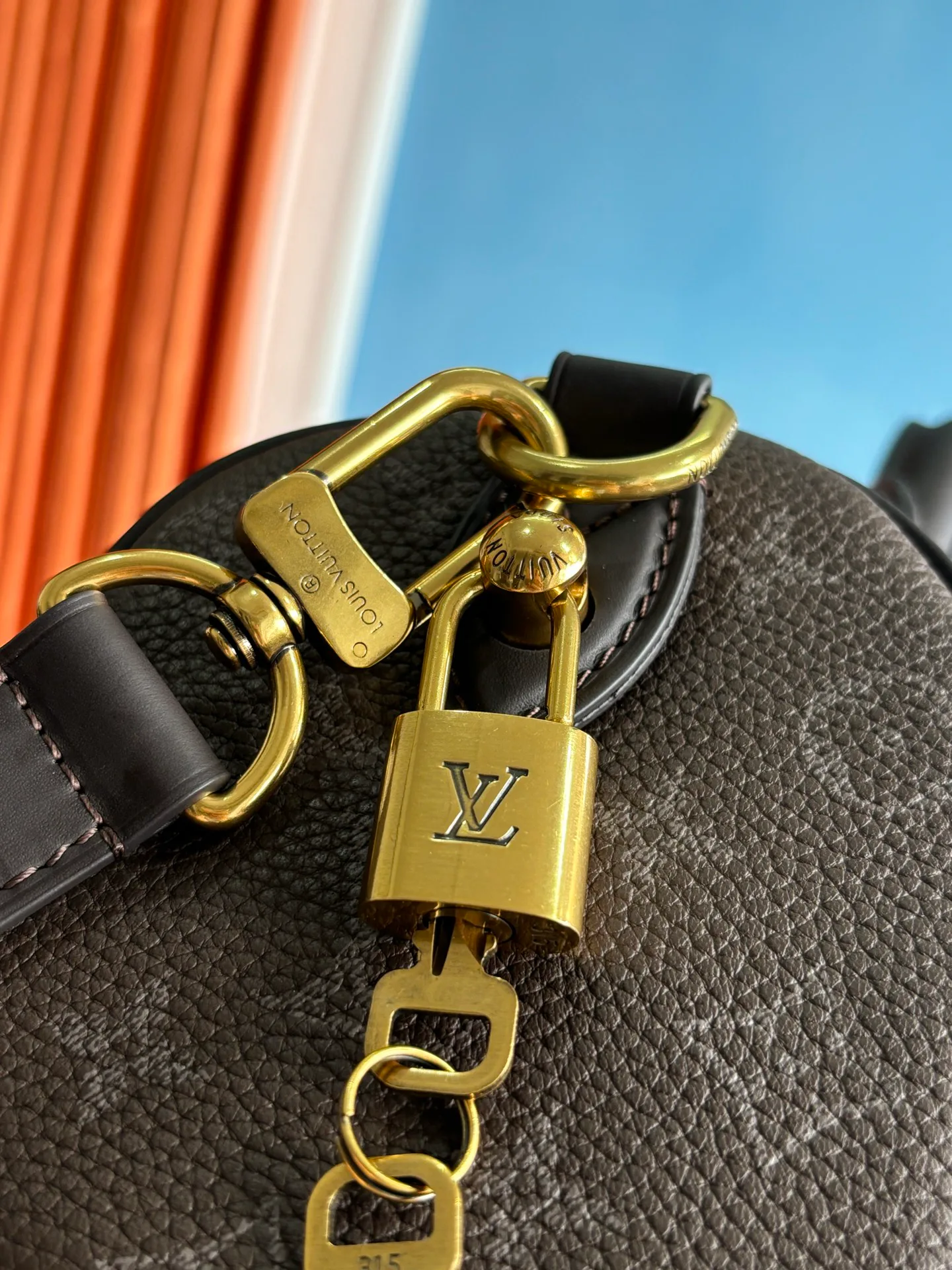Барсетки Мужские Louis Vuitton 19038717