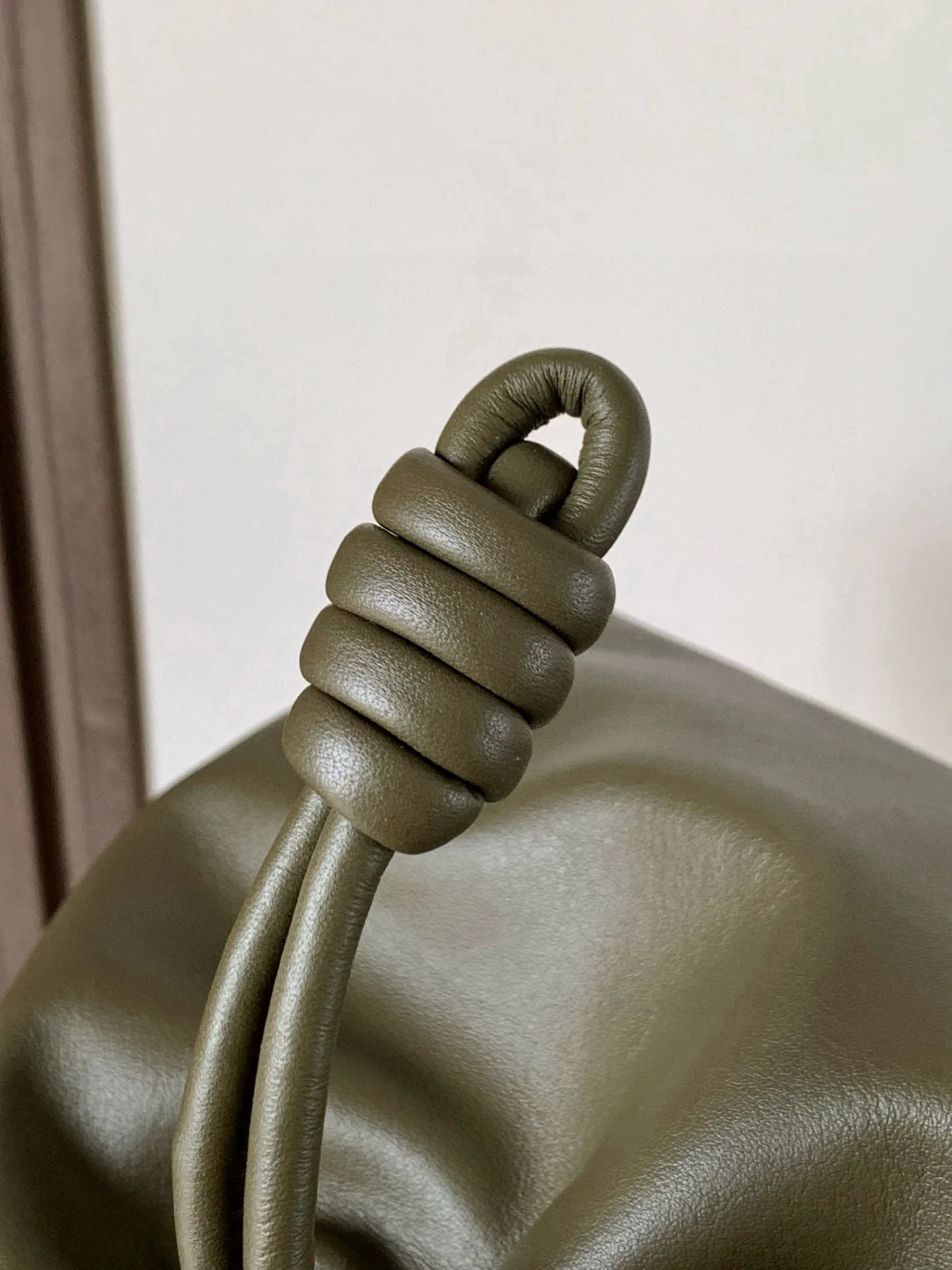 Классические Сумки Женские Loewe 10823940