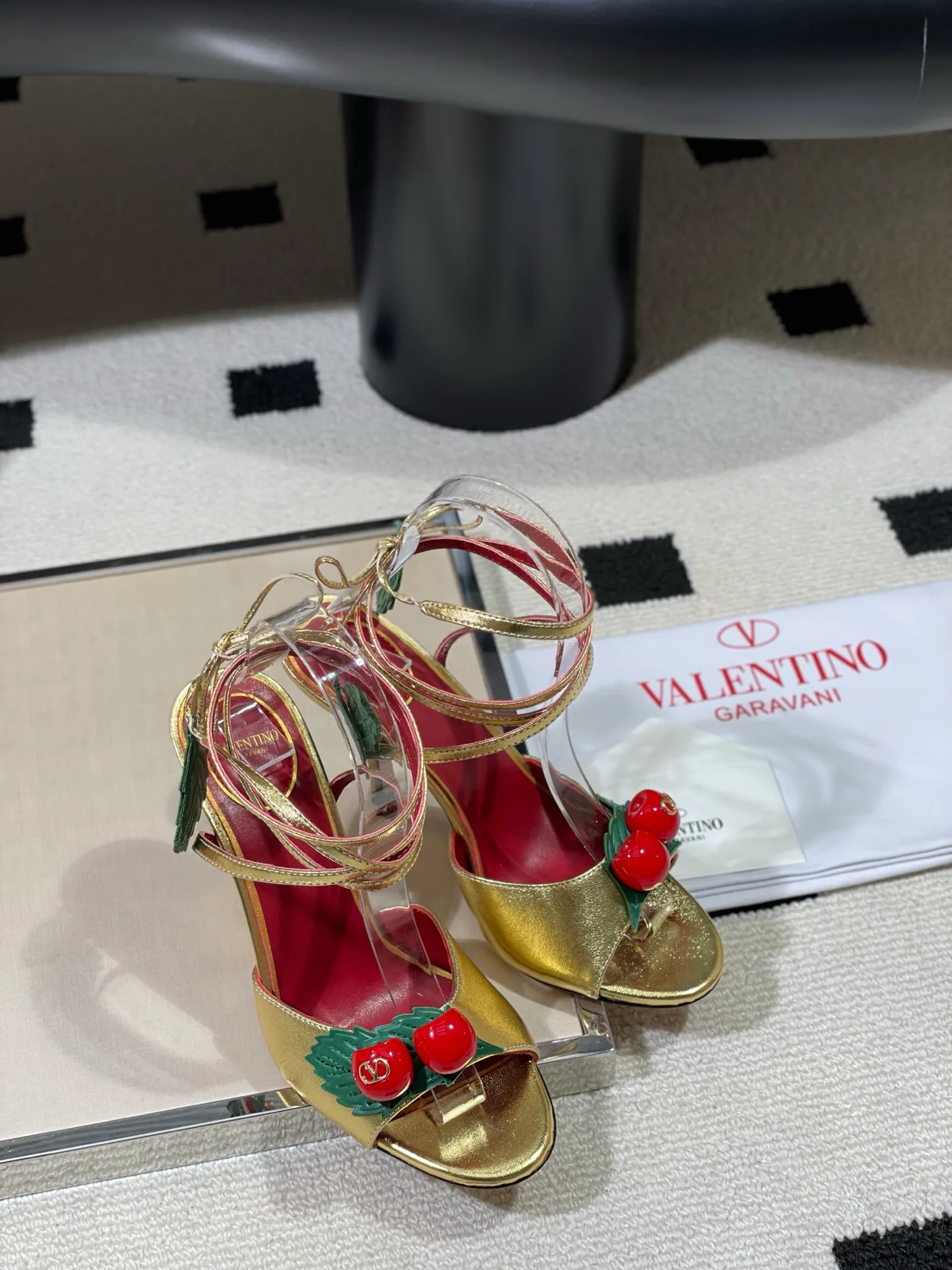 Босоножки Женские Valentino 13189673