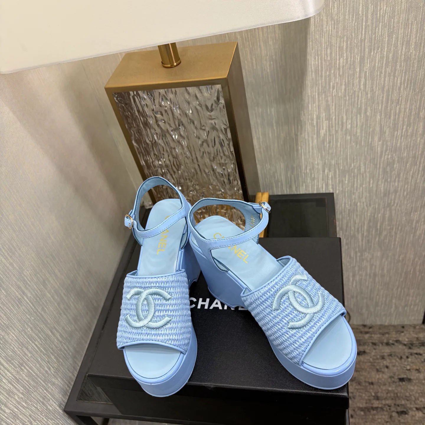 Босоножки Женские Chanel 11627884
