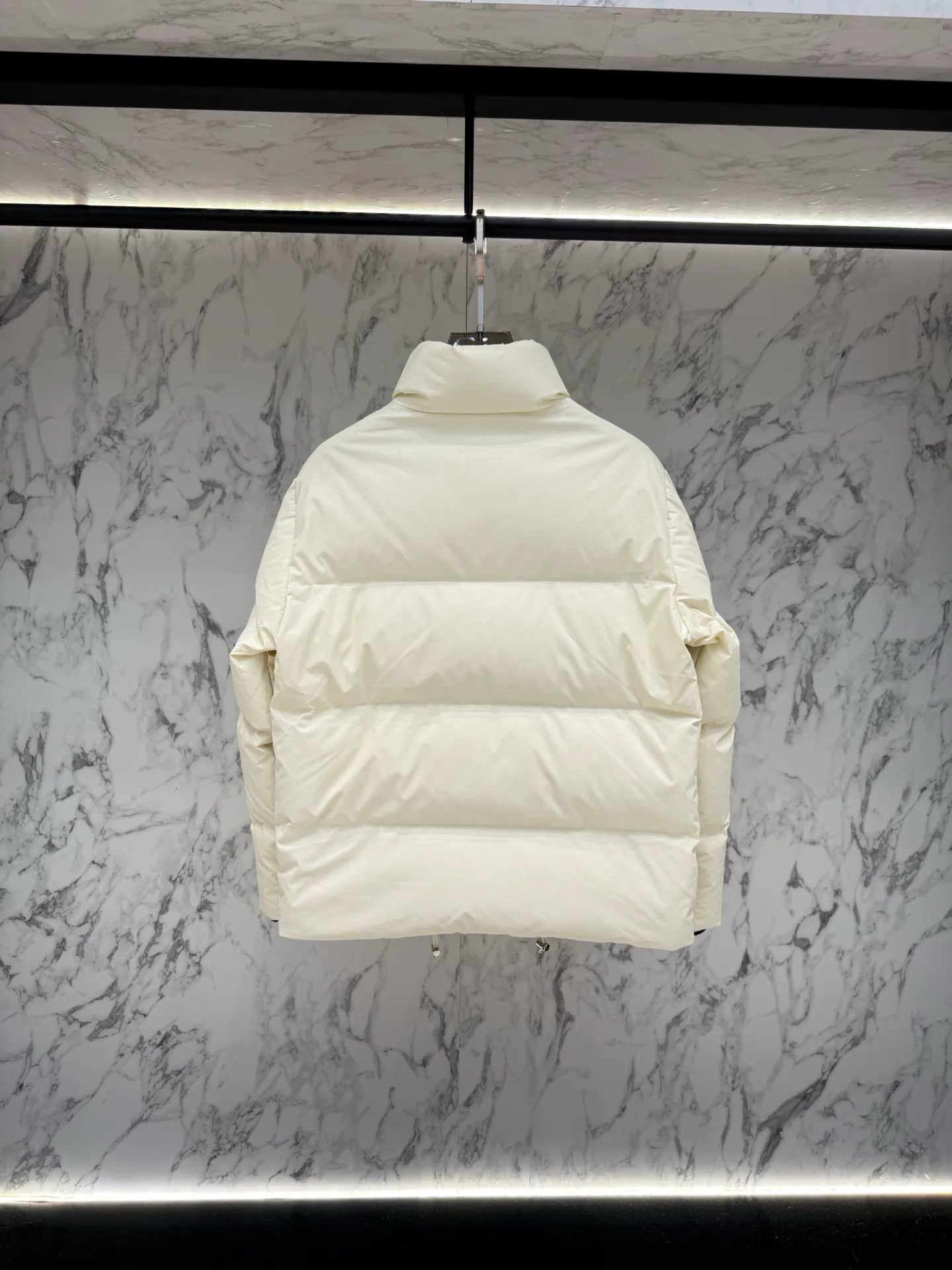Куртки И Пуховики Женские Prada 19246454
