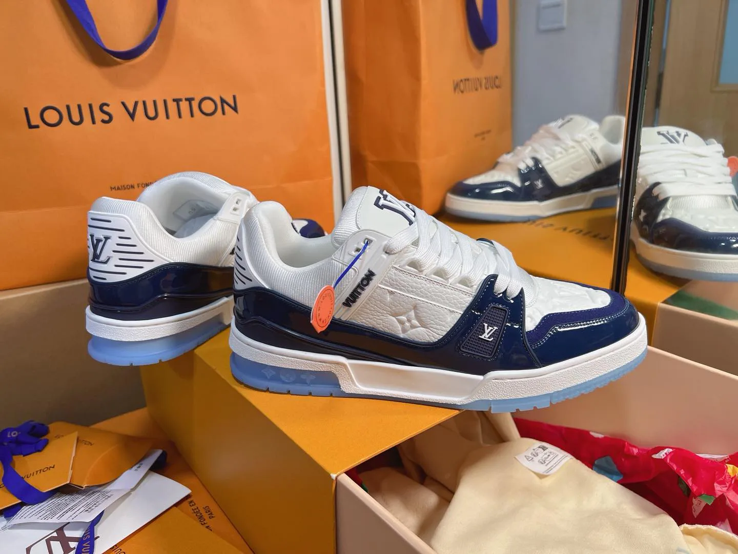 Кроссовки Женские Louis Vuitton 1880921