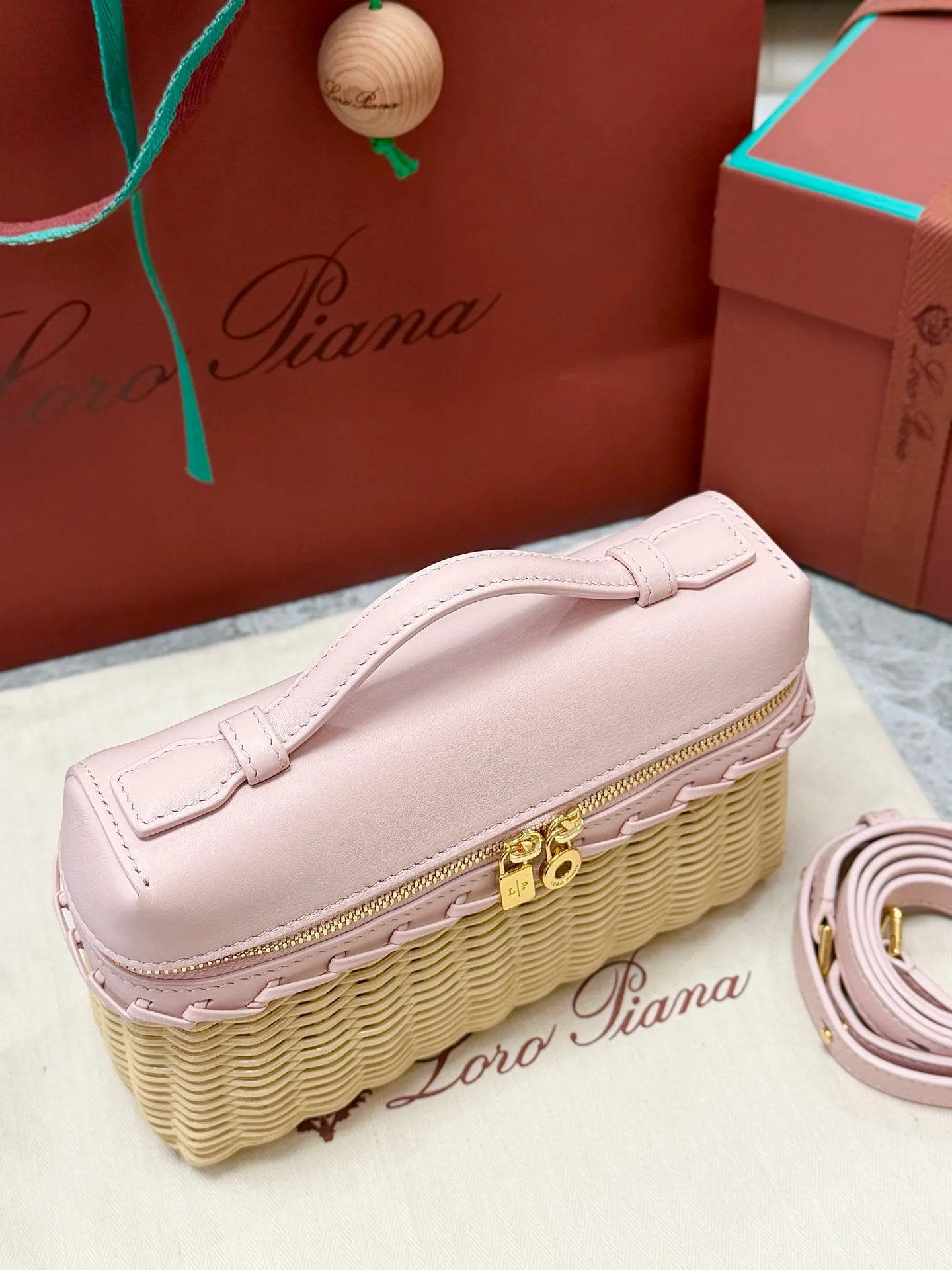 Классические Сумки Женские Loro Piana 17565026