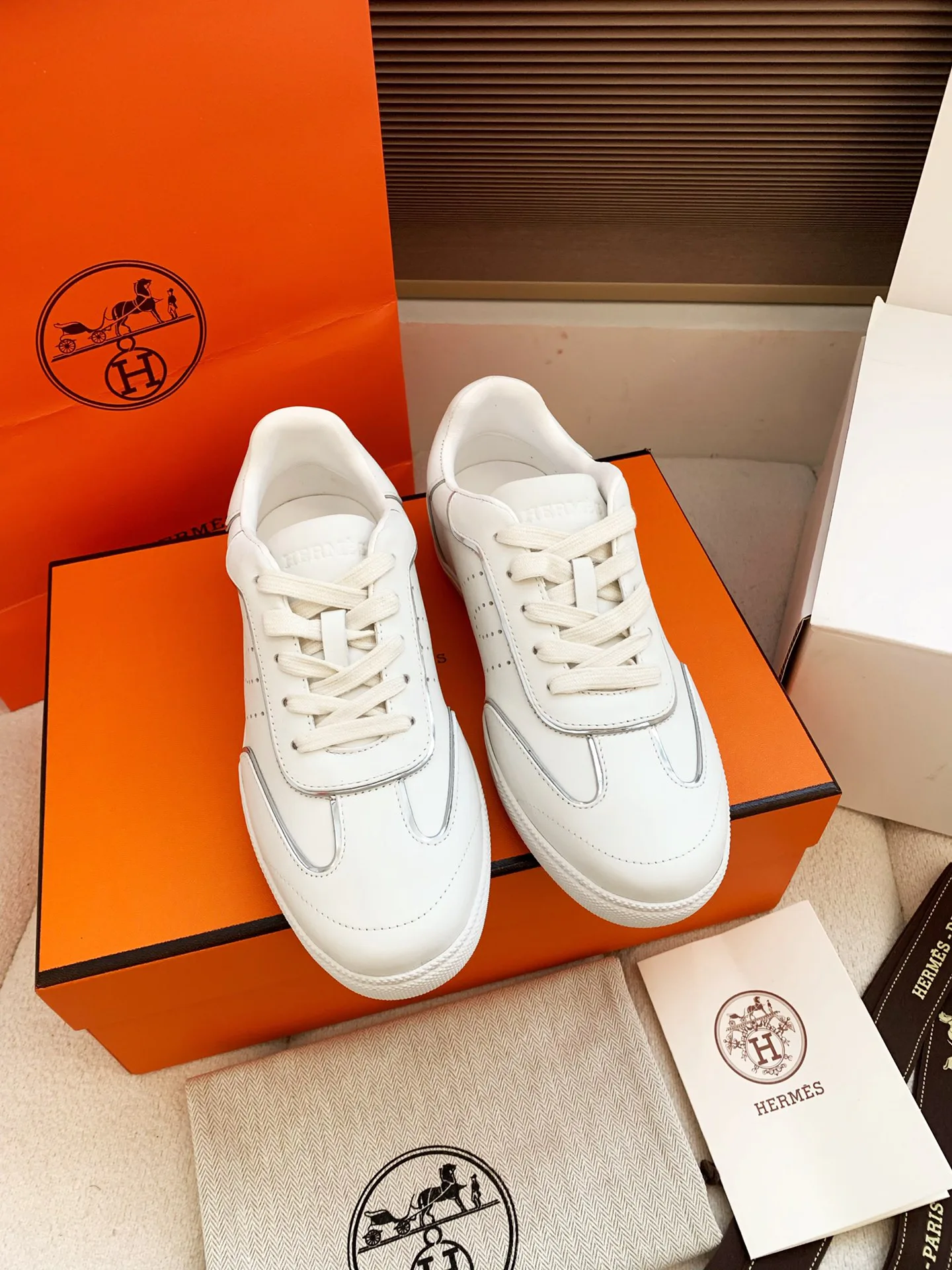 Кроссовки Женские Hermes 10461962