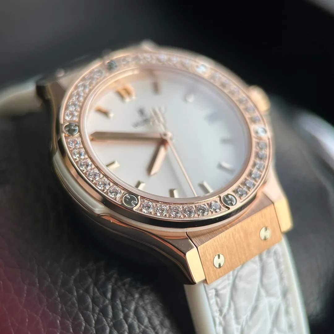 Часы Женские Hublot 17629714