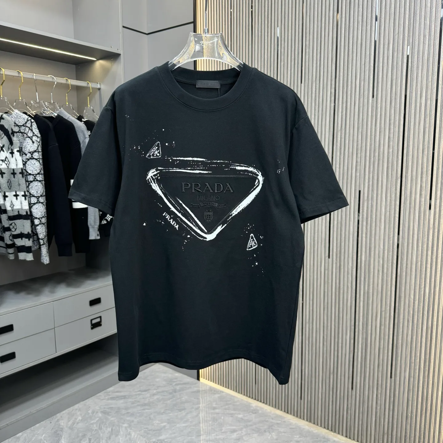 Футболки Женские Prada 1887621