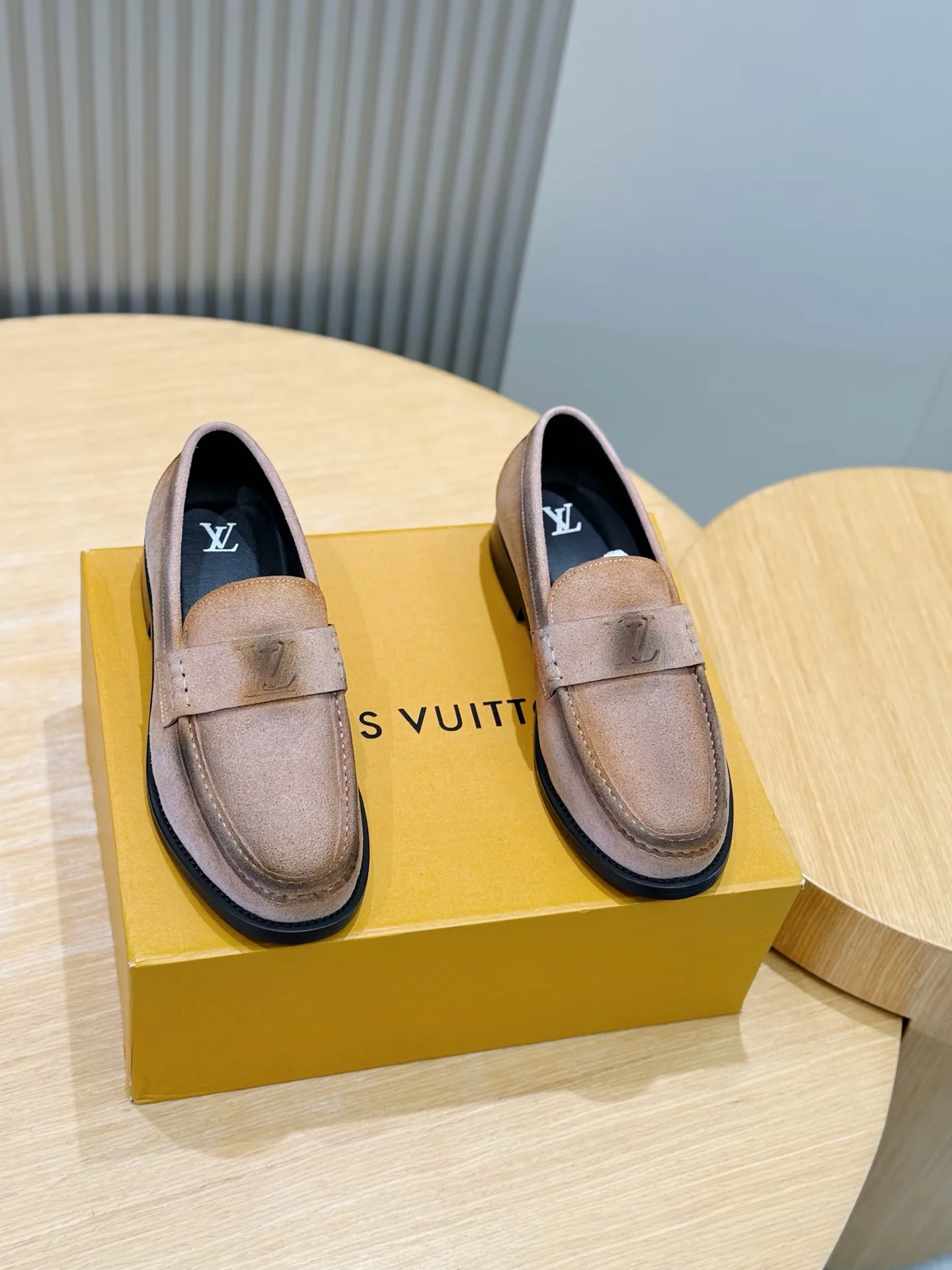 Лоферы И Туфли Мужские Louis Vuitton 18247430
