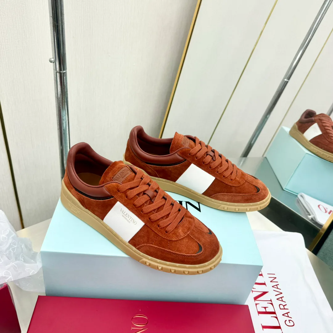 Кроссовки Женские Valentino 17955037