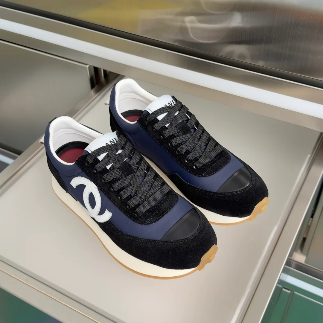 Кроссовки Женские Chanel 11235130