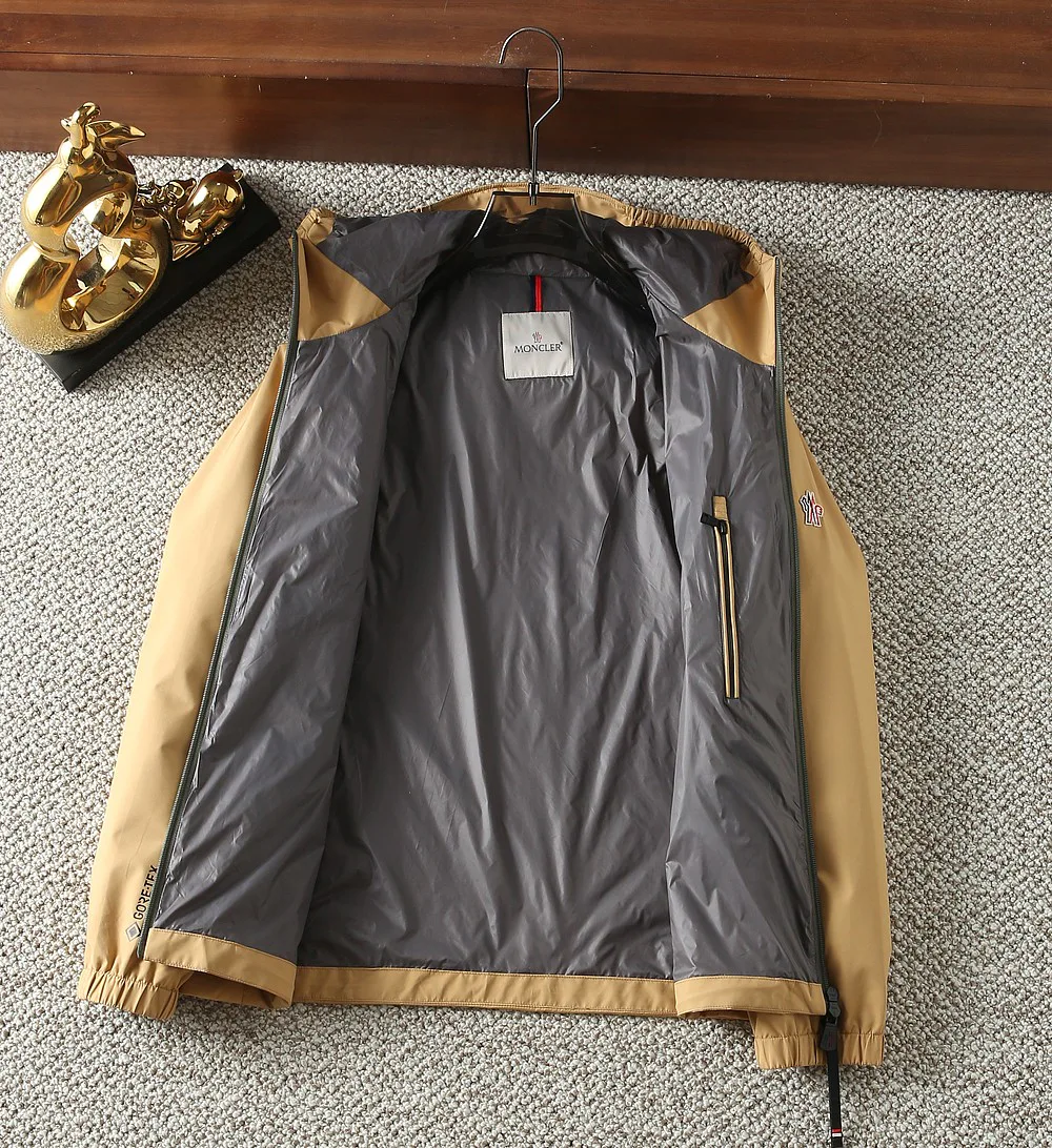 Куртки И Пуховики Мужские Moncler 17162493