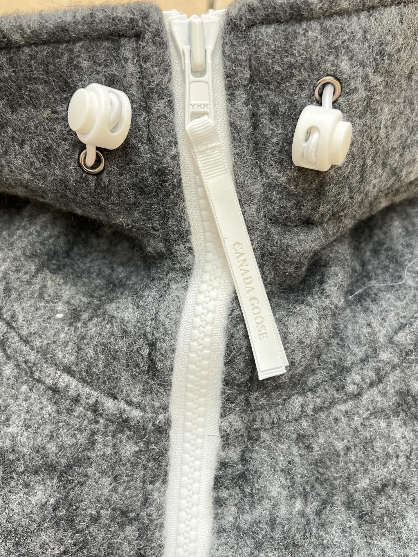 Куртки И Пуховики Женские Canada Goose 17923099