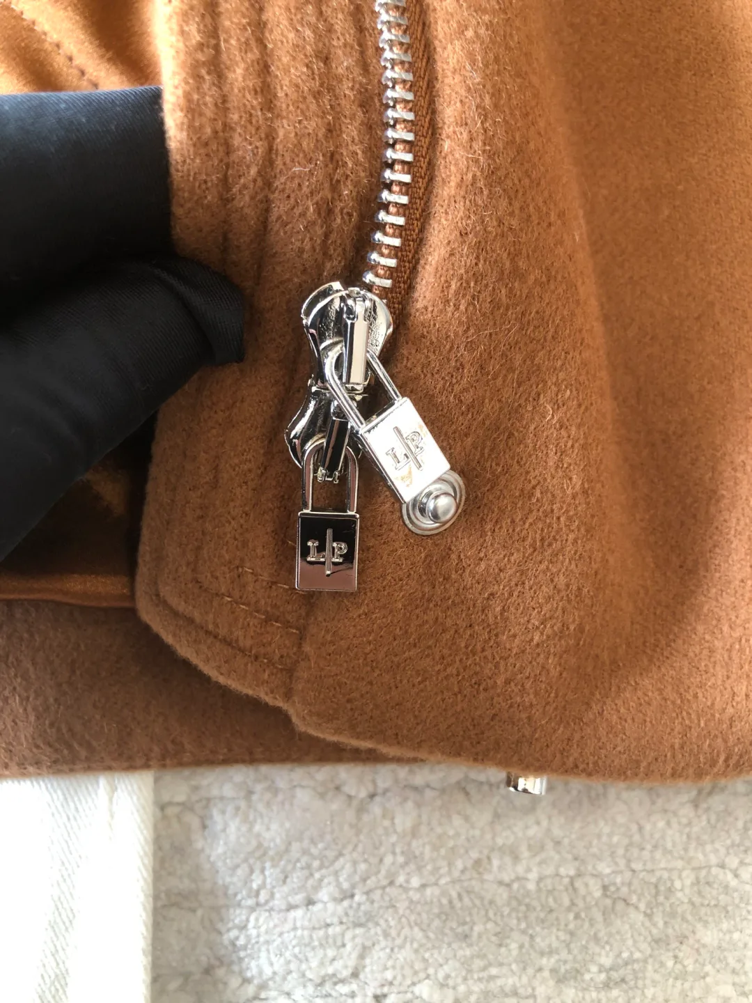 Куртки И Пуховики Женские Loro Piana 1400747