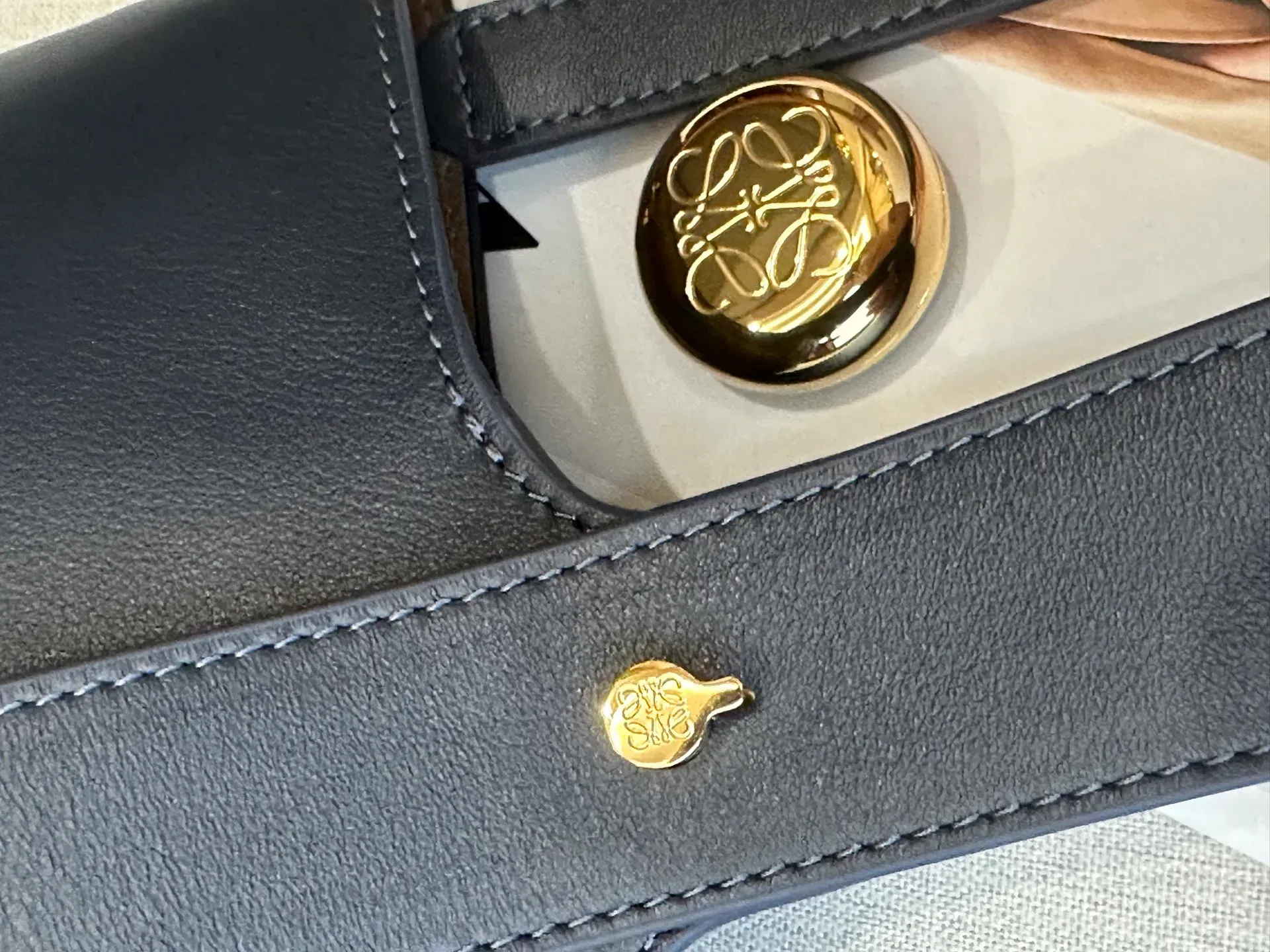 Сумки На Ремне Женские Bottega Veneta 2585836