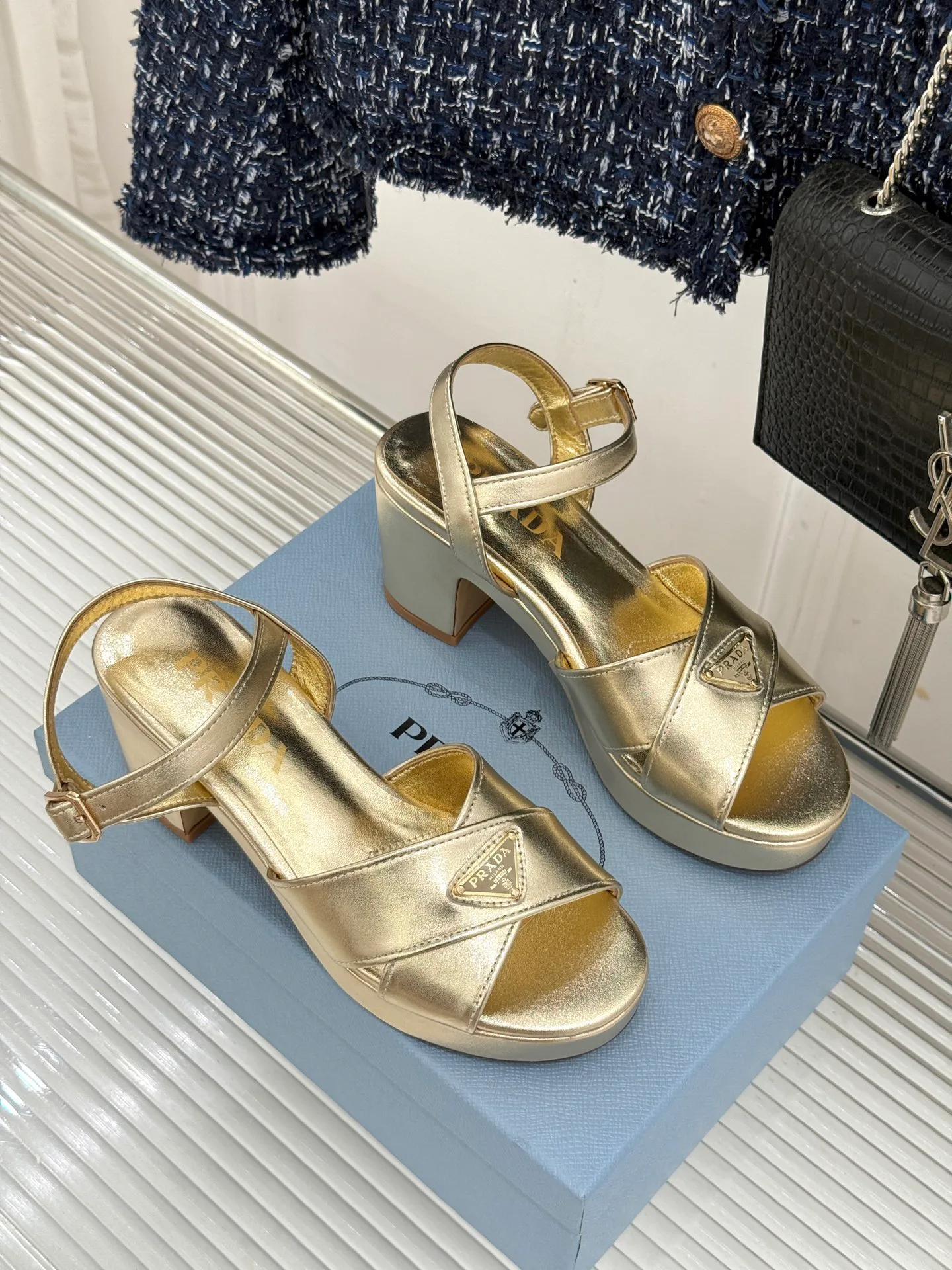 Босоножки Женские Prada 17896705