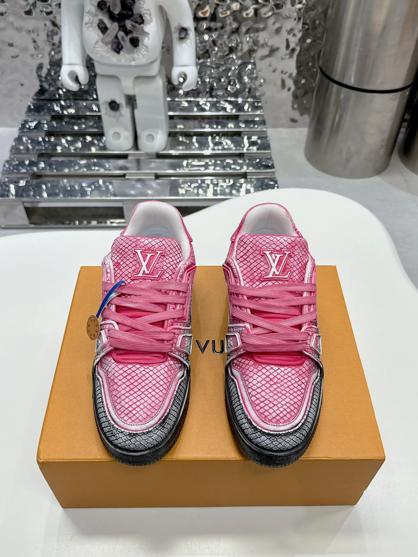 Кроссовки Женские Louis Vuitton 11778704