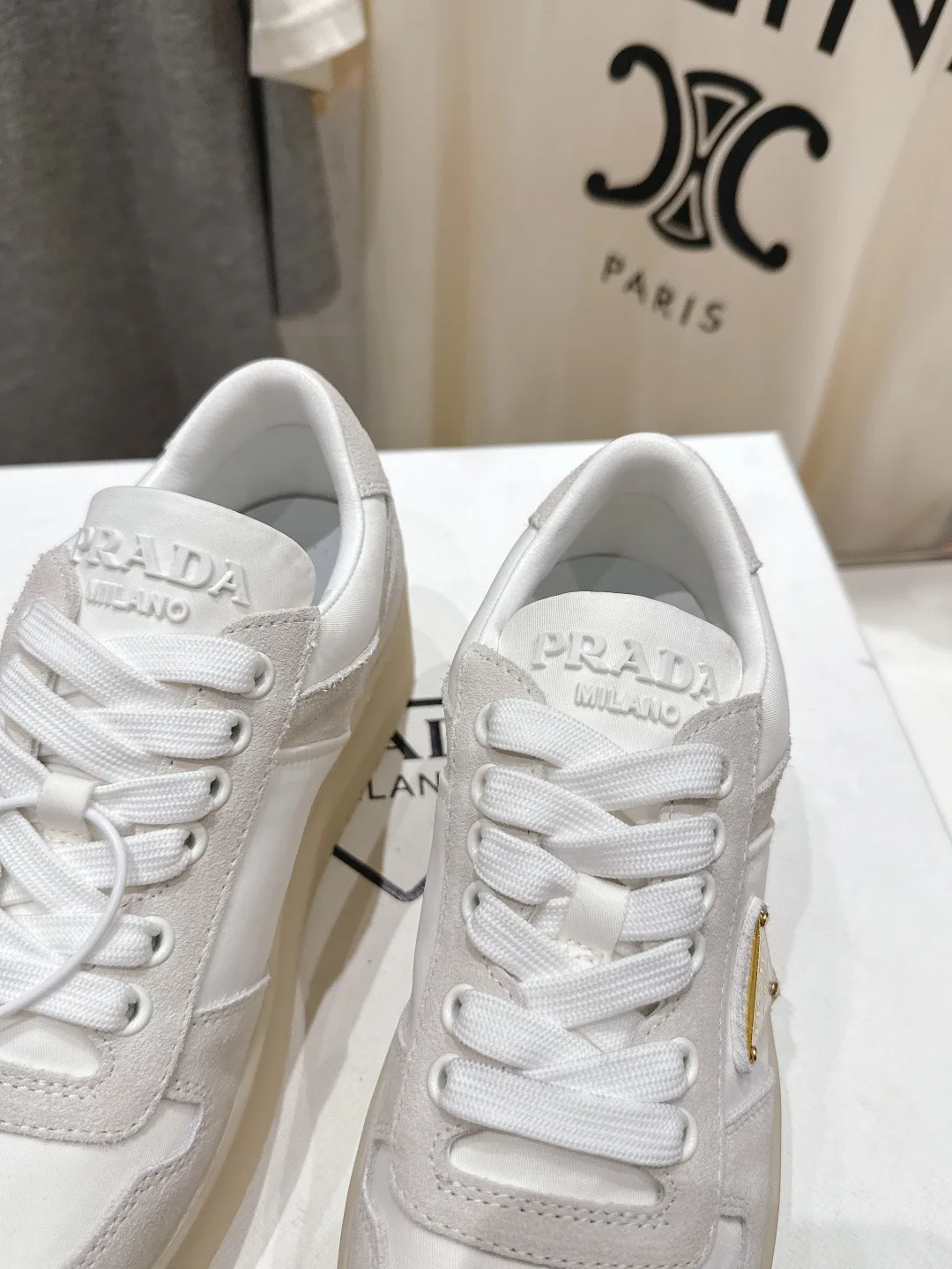 Кроссовки Женские Prada 11131921