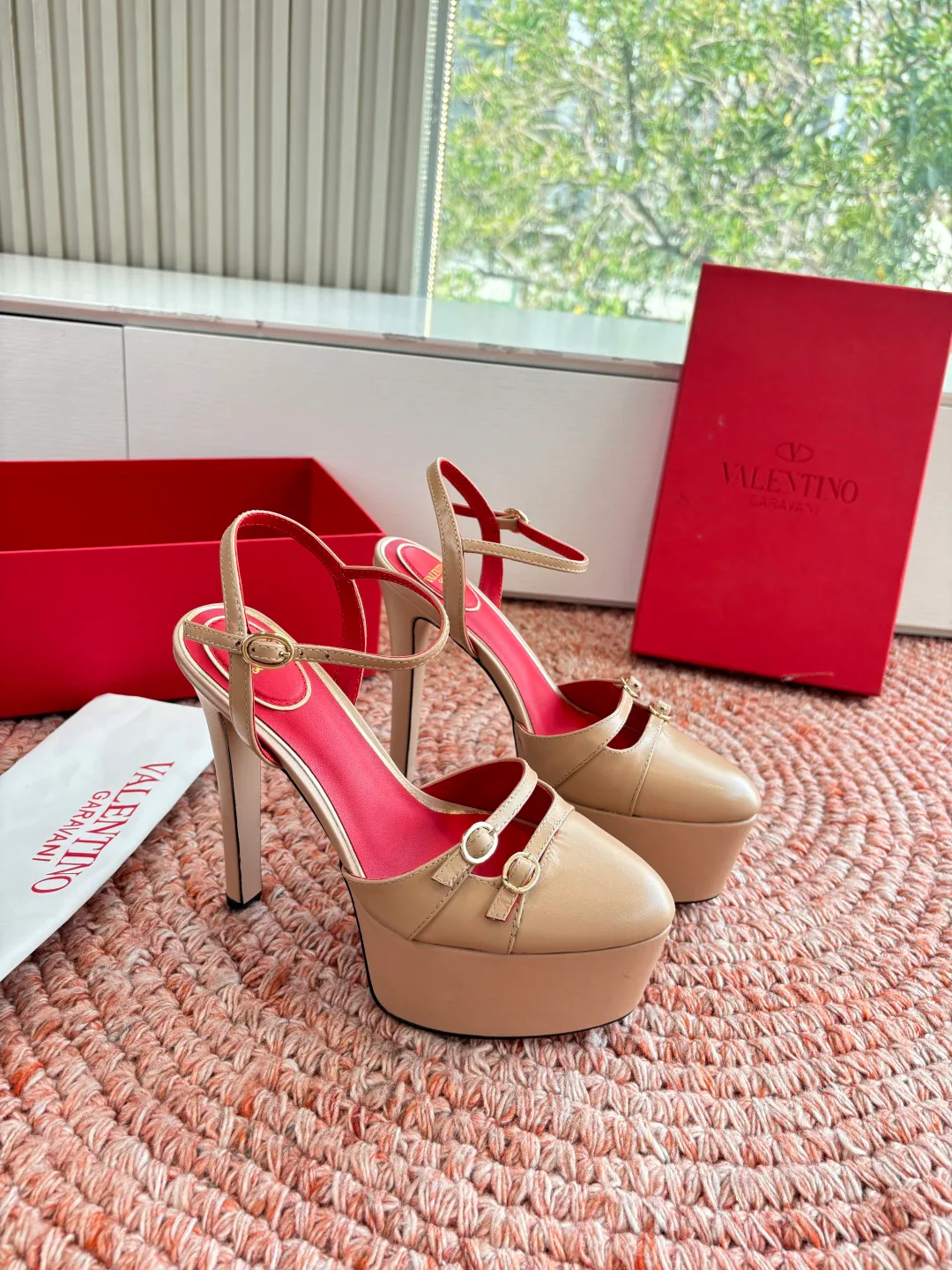 Босоножки Женские Valentino 11479966